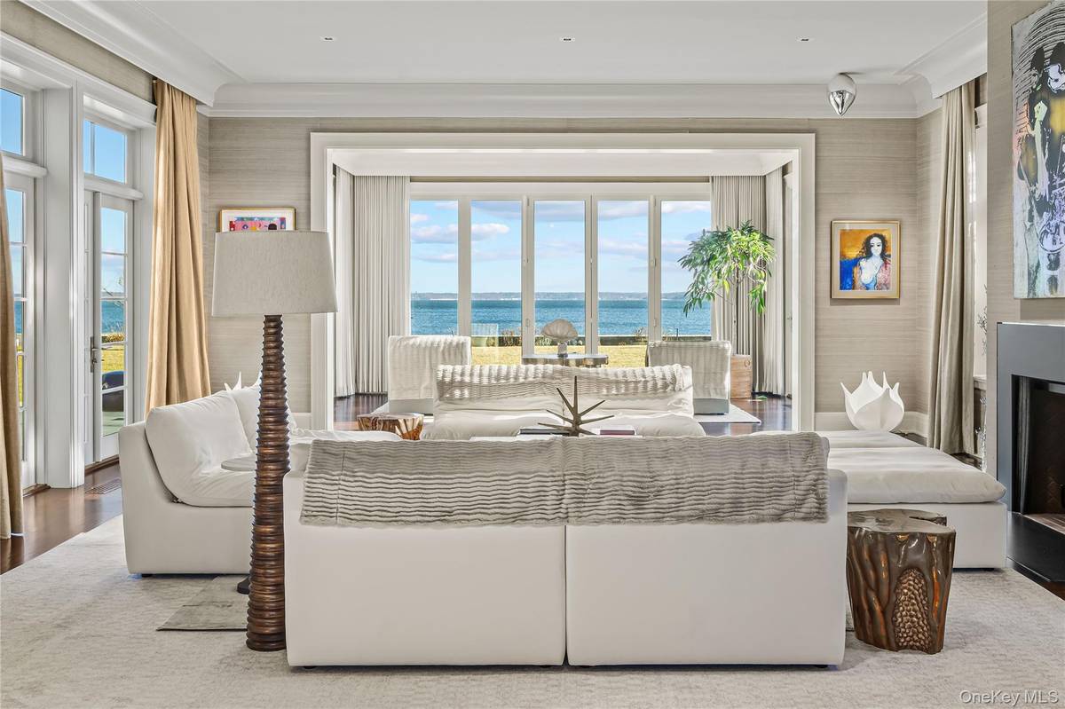 Casa de 6 Dormitorios Frente al Mar en Venta en New Rochelle - NY - EE. UU. - 7