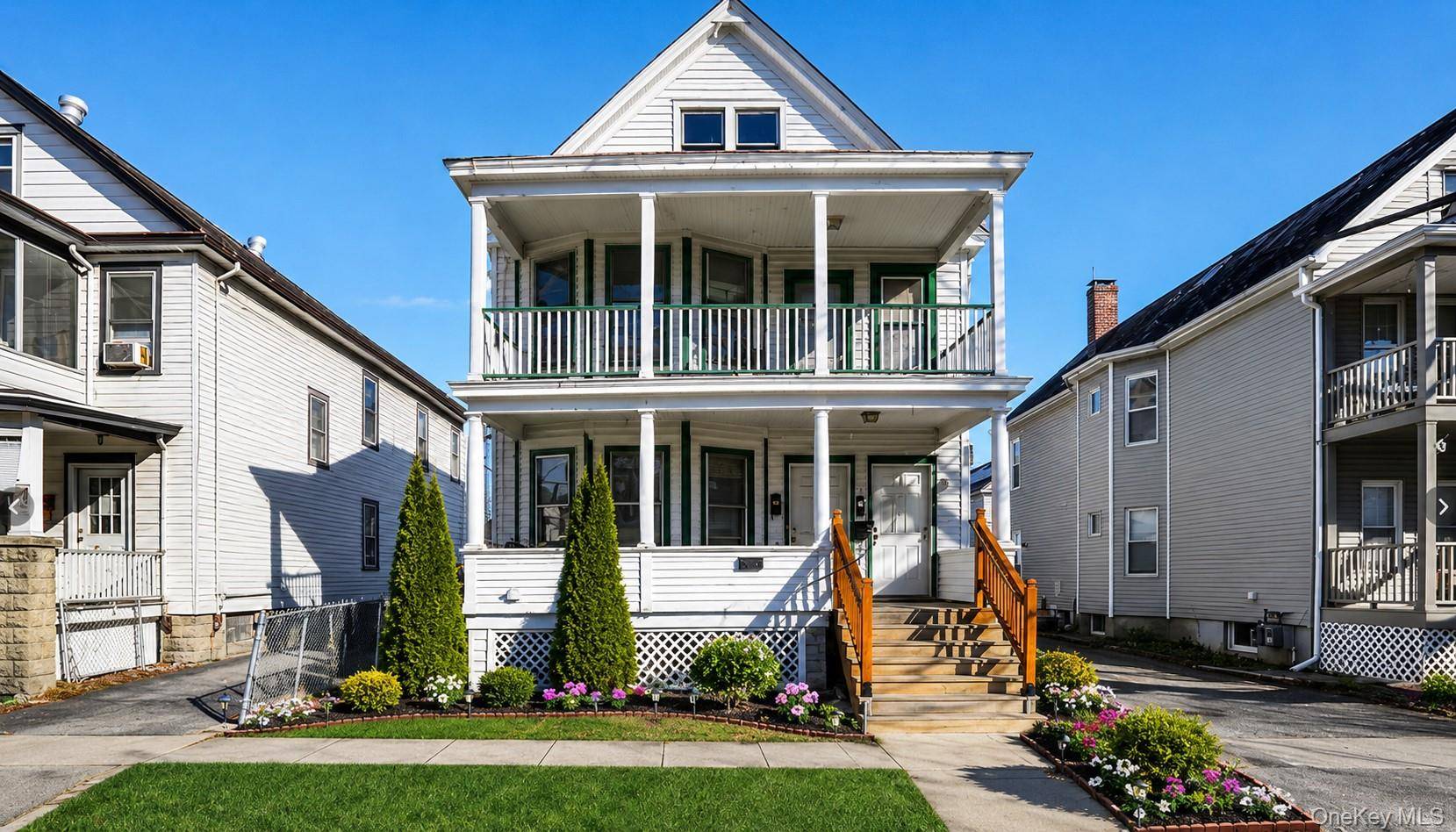 Casa de 6 Dormitorios Frente al Mar en Venta en Poughkeepsie - Nueva York - EE. UU. - 1