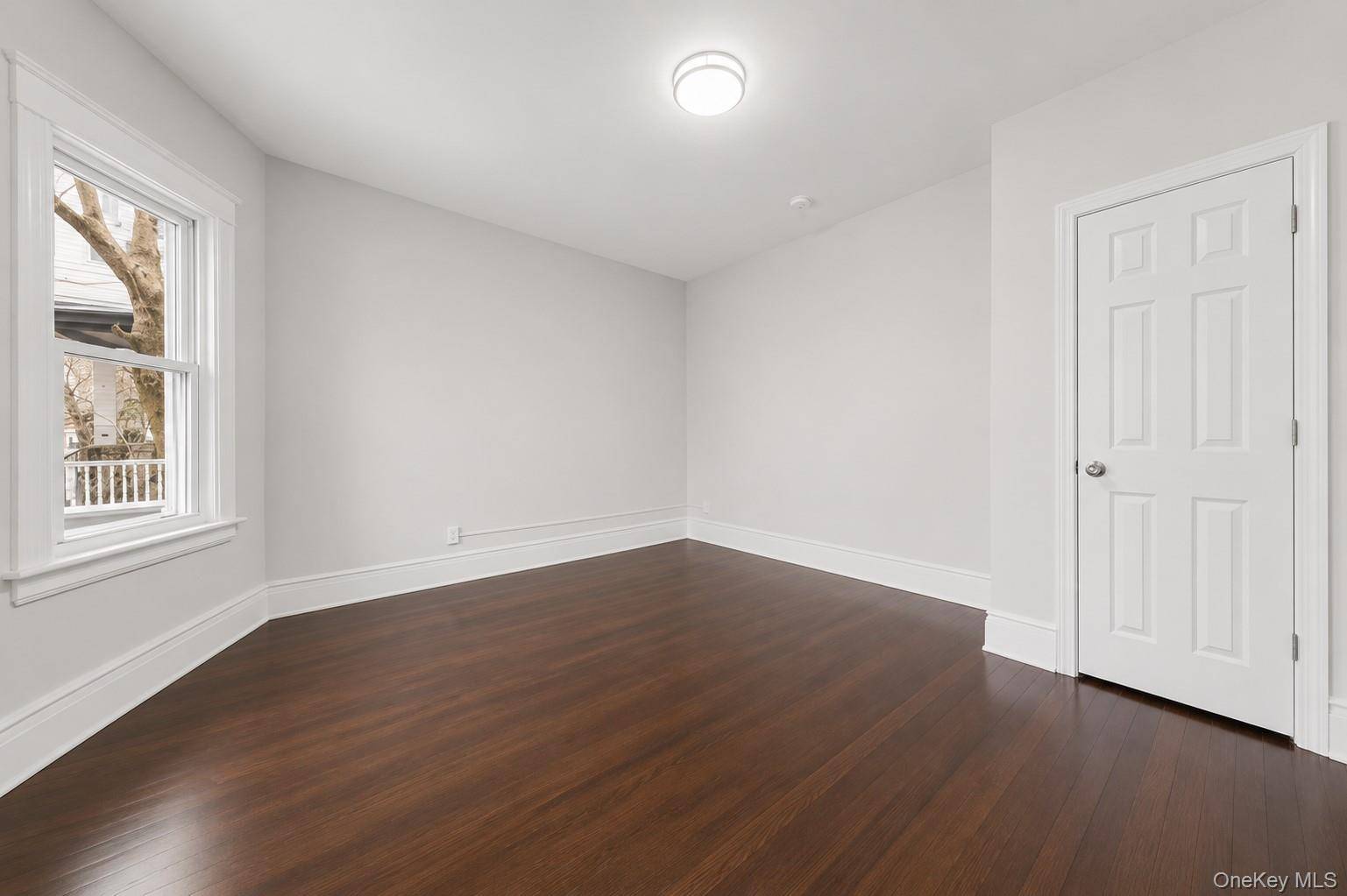 Casa de 6 Dormitorios Frente al Mar en Venta en Poughkeepsie - Nueva York - EE. UU. - 7