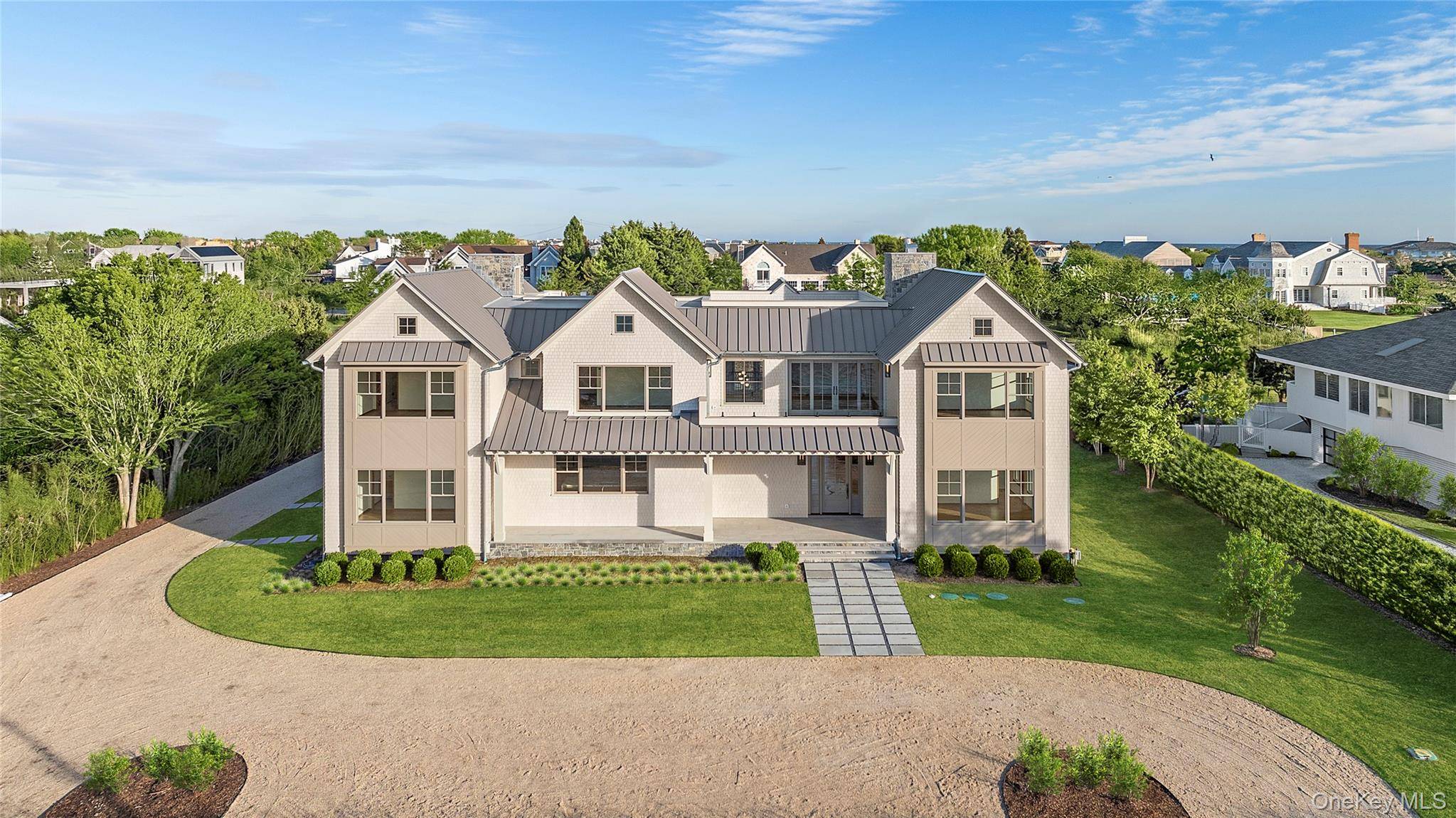 Casa com 6 Quartos à Beira-Mar à Venda em Quogue, NY, EUA - 1