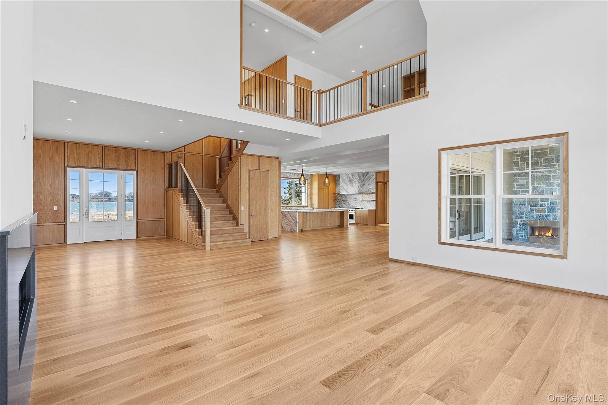 Casa com 6 Quartos à Beira-Mar à Venda em Quogue, NY, EUA - 7