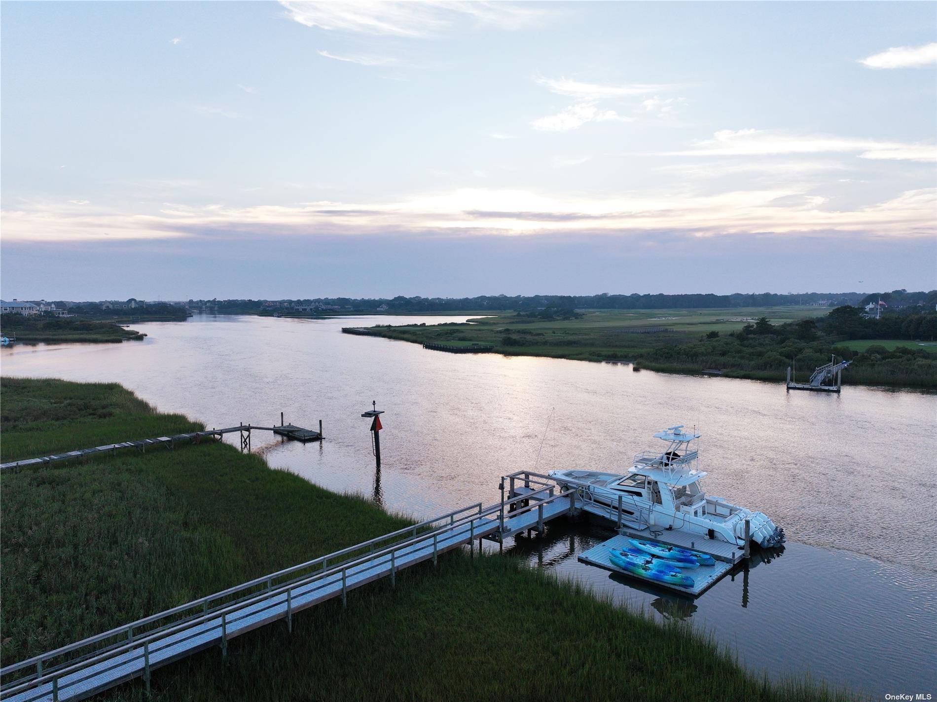 Casa de 6 Dormitorios Frente a la Bahía en Venta en Quogue - NY - EE. UU. - 4