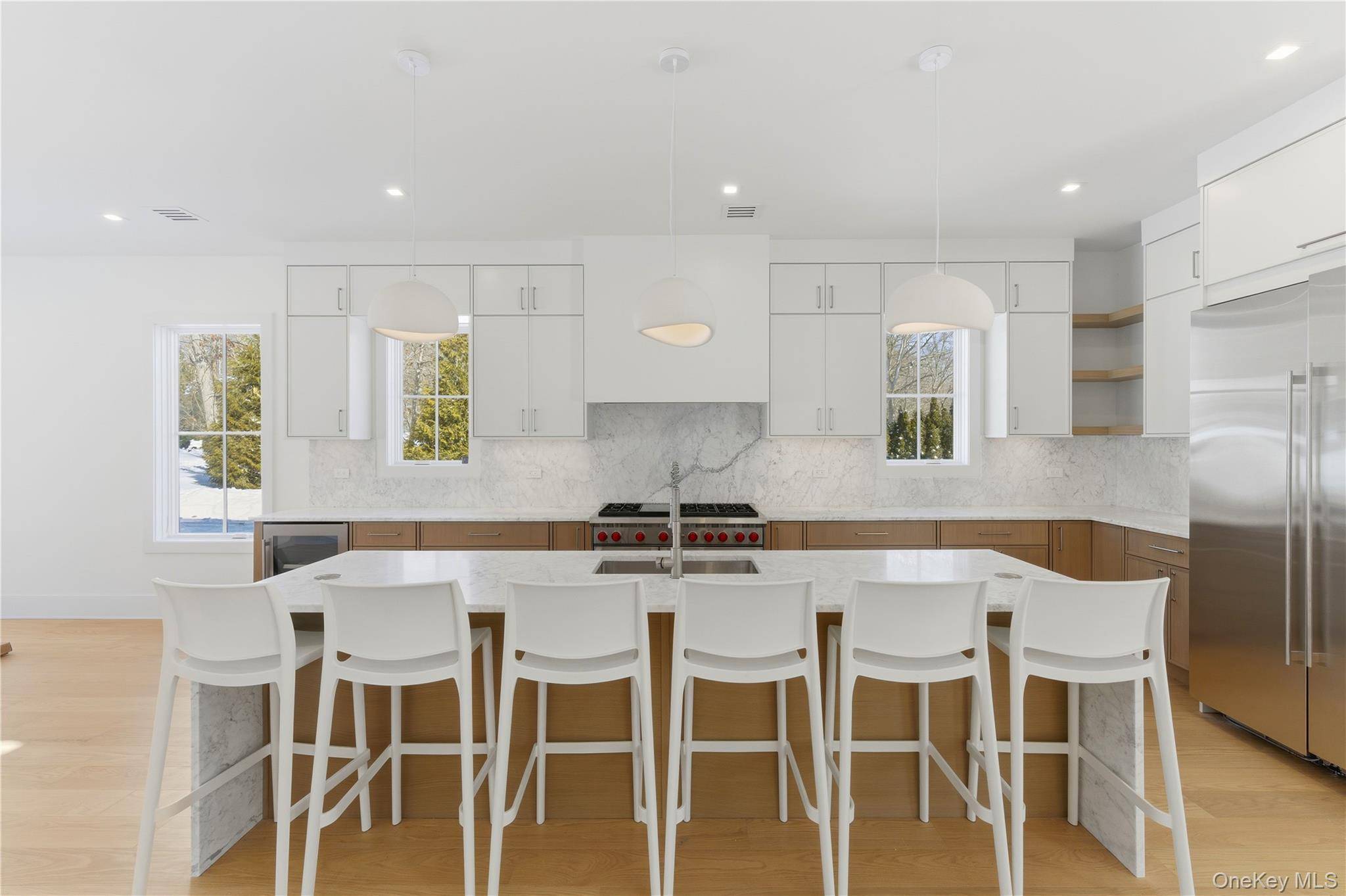 6 Bedroom Oceanfront Home for Sale in Sag Harbor - New York - USA - 7