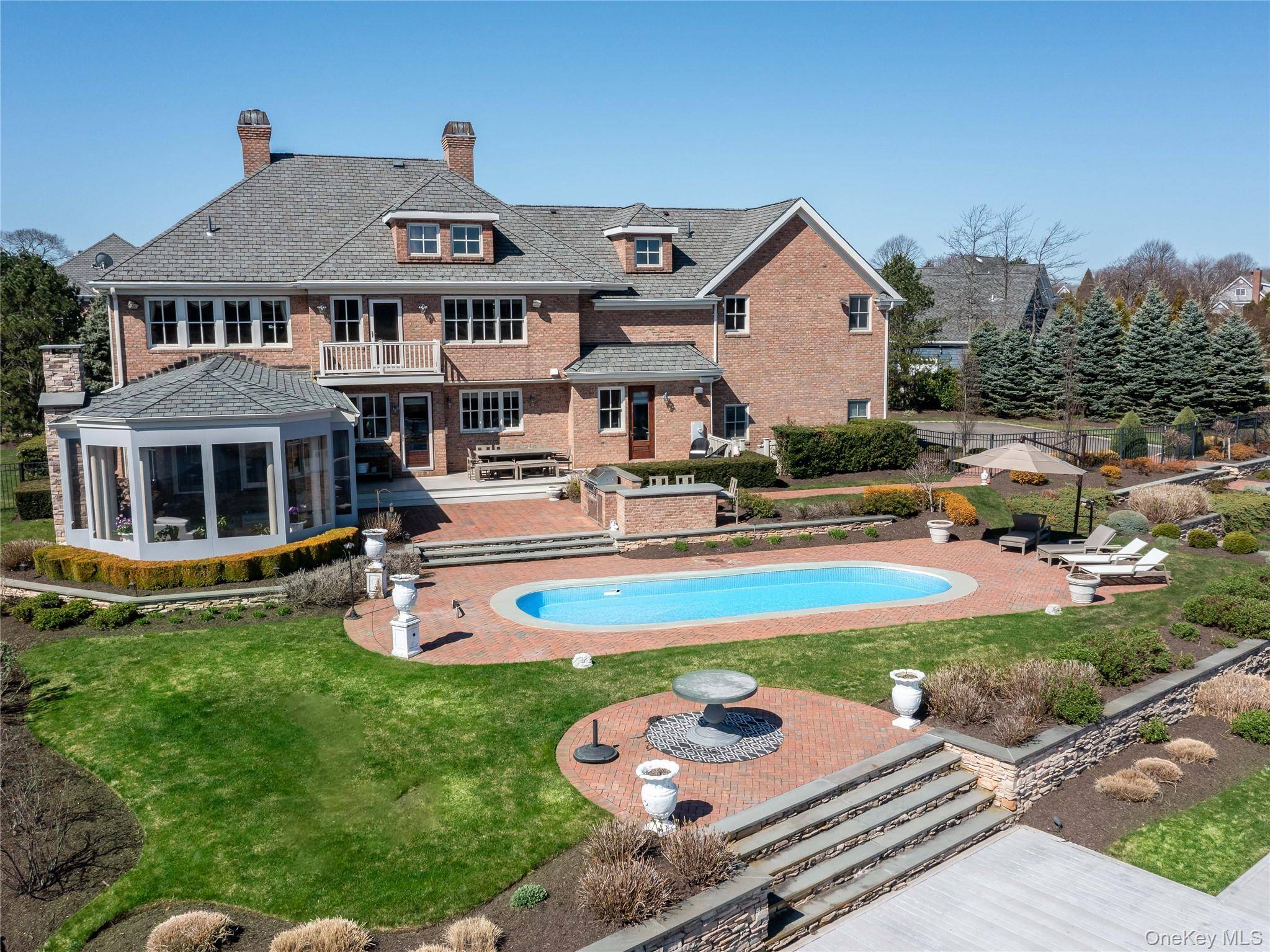 Casa com 6 Quartos à Beira-Mar à Venda em West Islip - Nova Iorque - EUA - 8