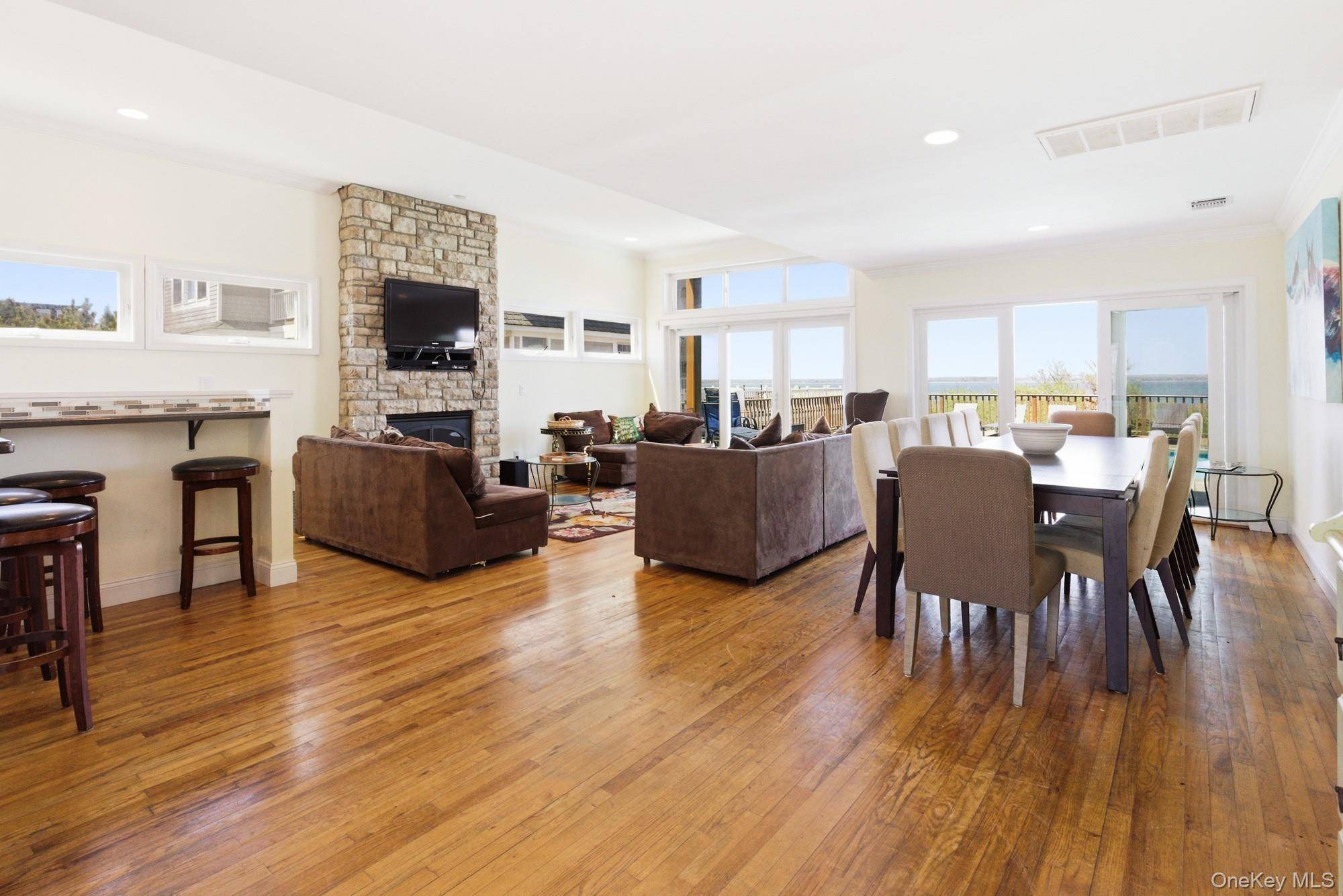 Casa de 6 Dormitorios Frente al Mar en Venta en Westhampton Beach - Nueva York - EE. UU. - 4