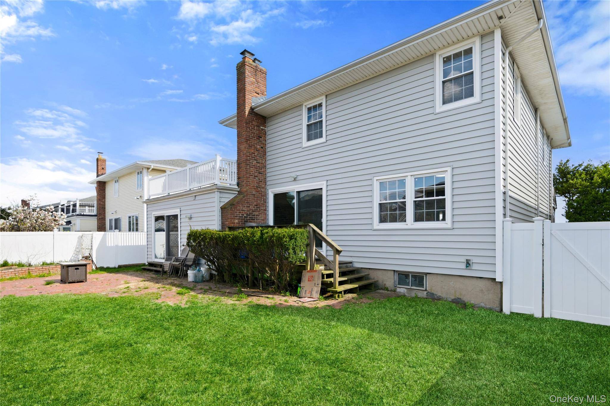 6 Bedroom Home for Sale in Atlantic Beach - New York - USA - 2