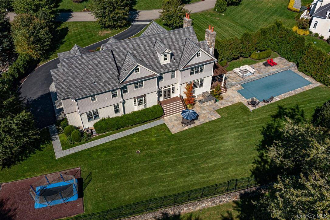 Casa de 6 Dormitorios en Venta en Briarcliff Manor - Nueva York - EE. UU. - 2
