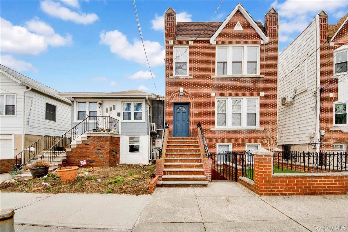 Casa com 6 Quartos à Venda em Bronx - Nova Iorque - EUA - 1