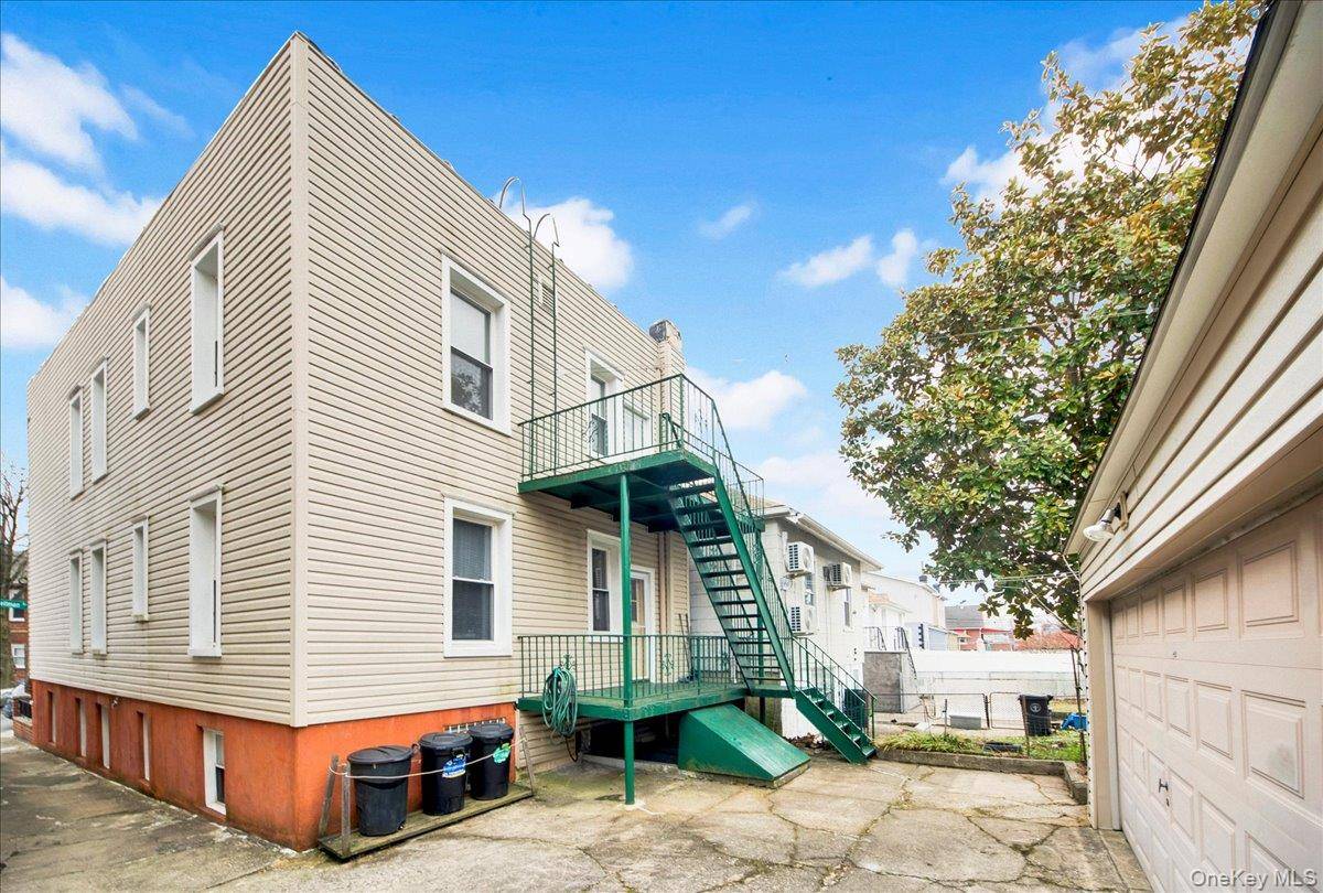 Casa com 6 Quartos à Venda em Bronx - Nova Iorque - EUA - 3