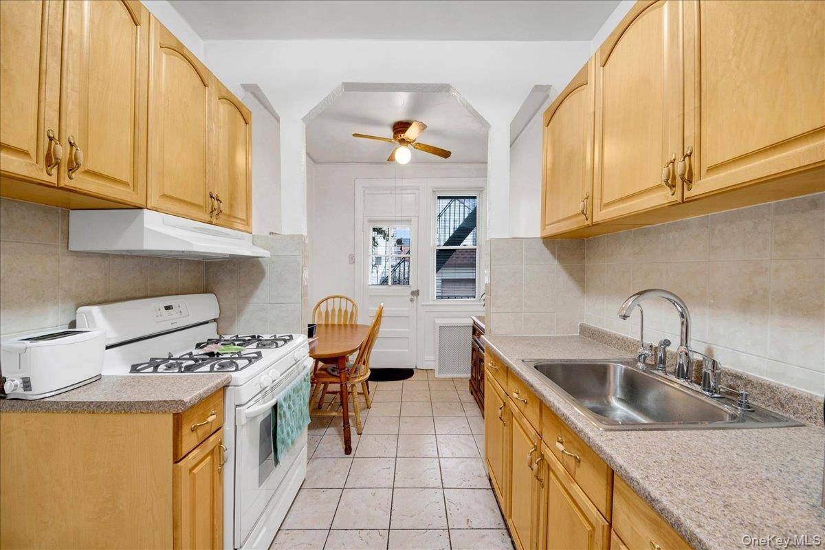 Casa com 6 Quartos à Venda em Bronx - Nova Iorque - EUA - 5