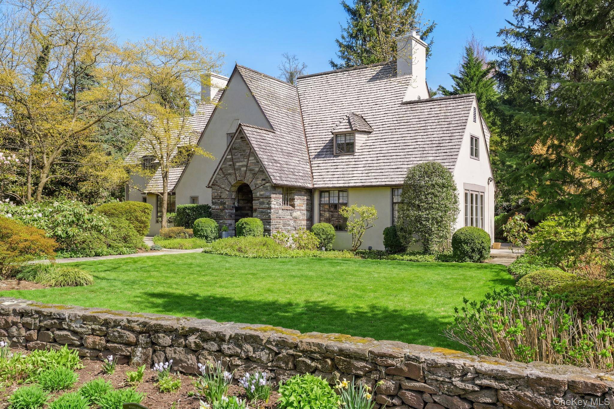 Casa de 6 Dormitorios en Venta en Bronxville - Nueva York - EE. UU. - 2