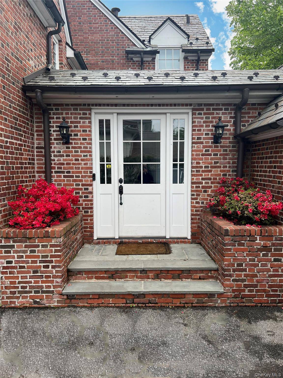 6 Bedroom Home for Sale in Bronxville - New York - USA - 4