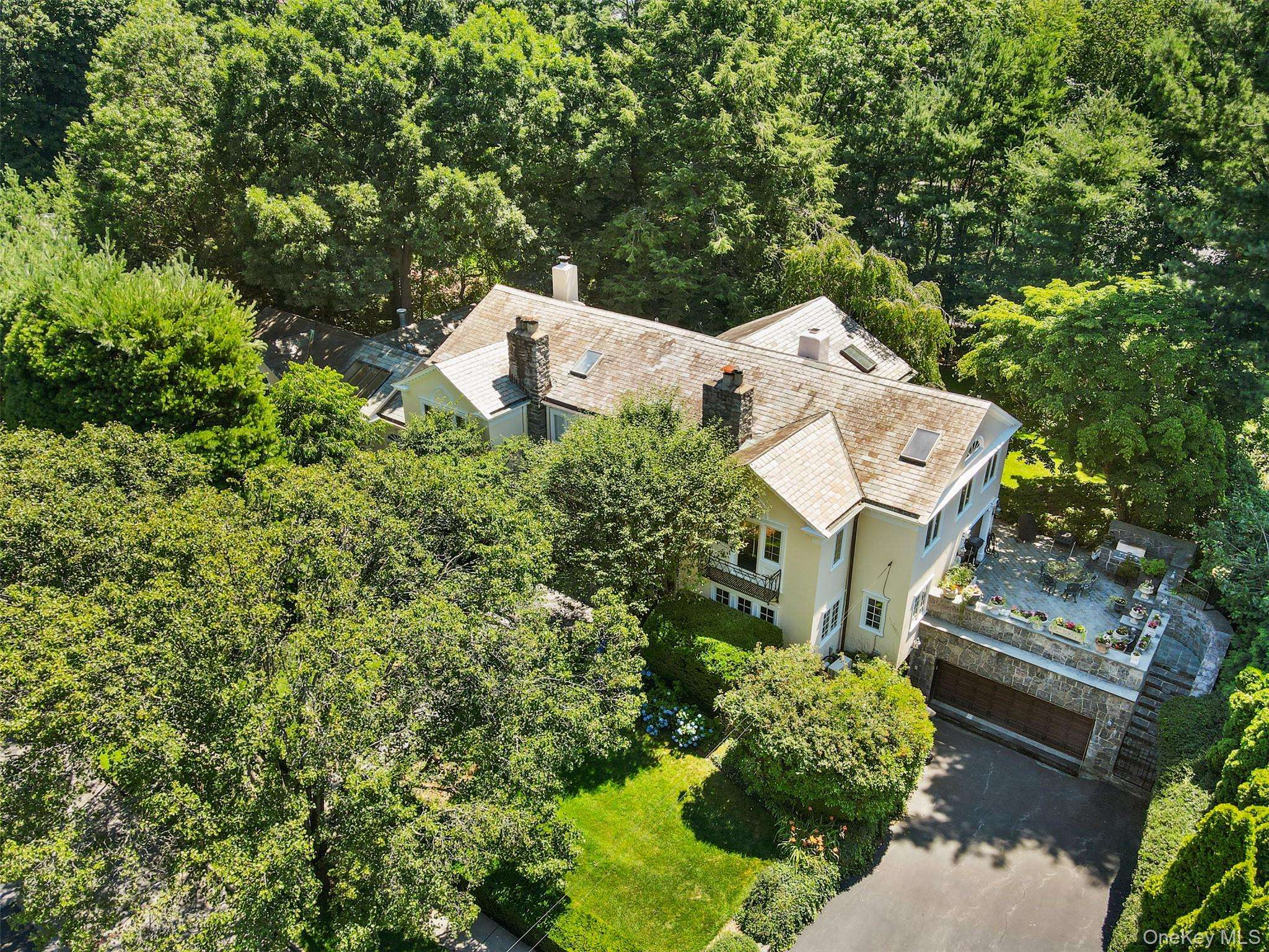 Casa de 6 Dormitorios en Venta en Bronxville - Nueva York - EE. UU. - 2