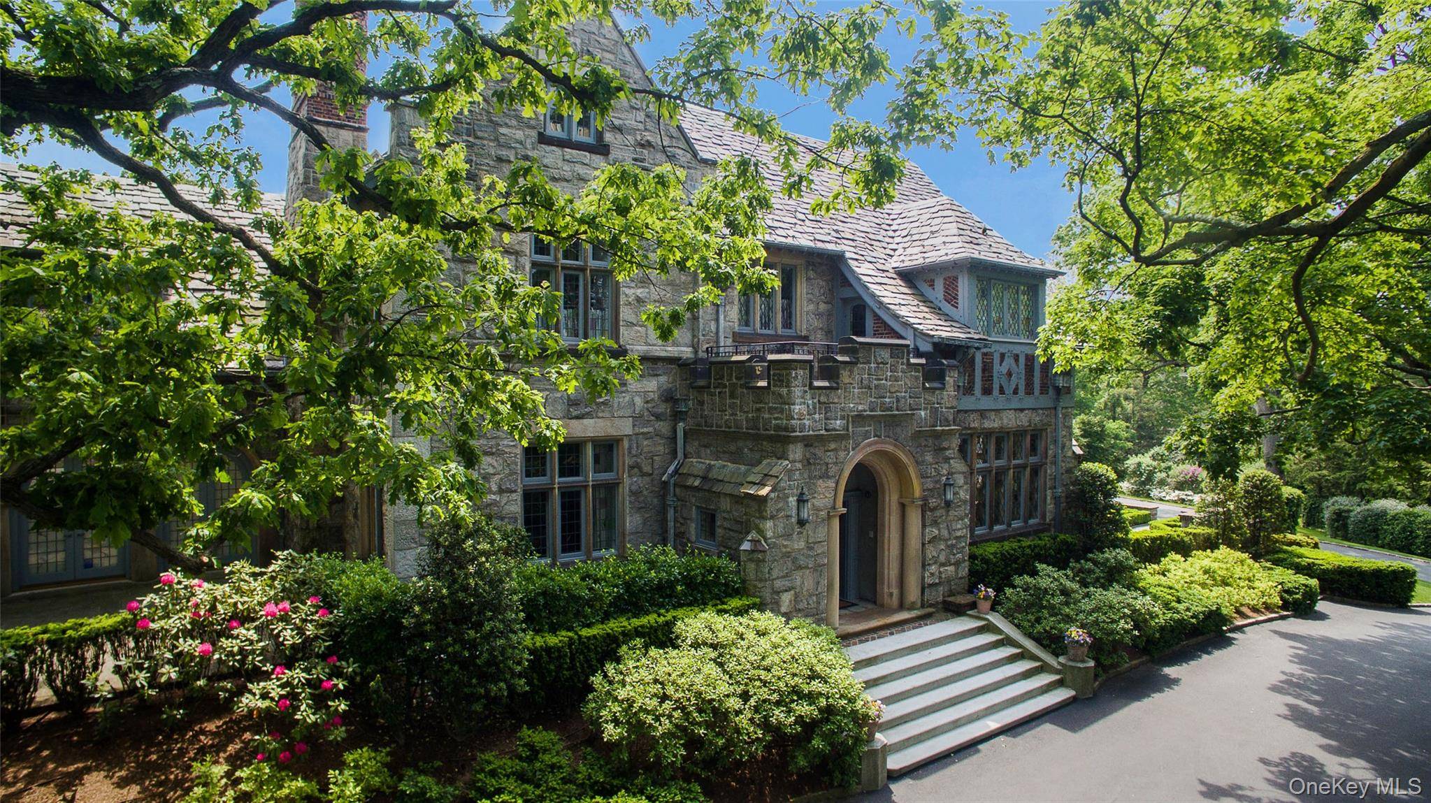 Casa com 6 Quartos à Venda em Bronxville, NY, EUA - 2