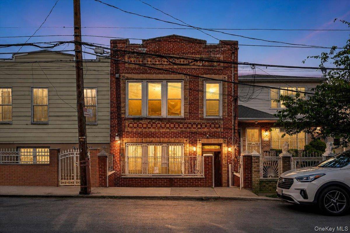 Casa com 6 Quartos à Venda em Brooklyn - Nova Iorque - EUA - 1