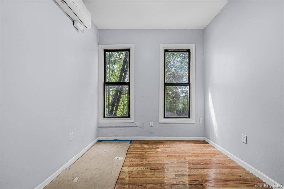 Casa com 6 Quartos à Venda em Brooklyn - Nova Iorque - EUA - 8