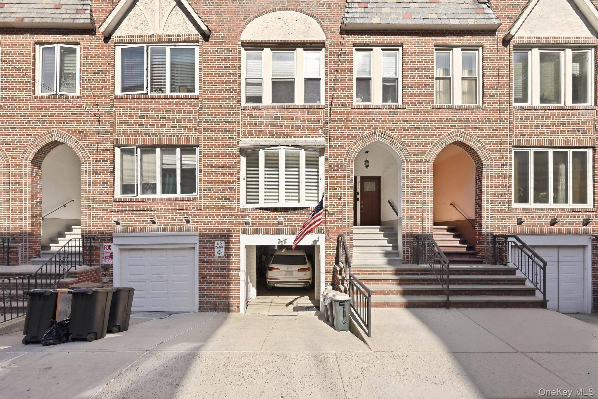 Casa com 6 Quartos à Venda em Brooklyn - Nova Iorque - EUA - 1
