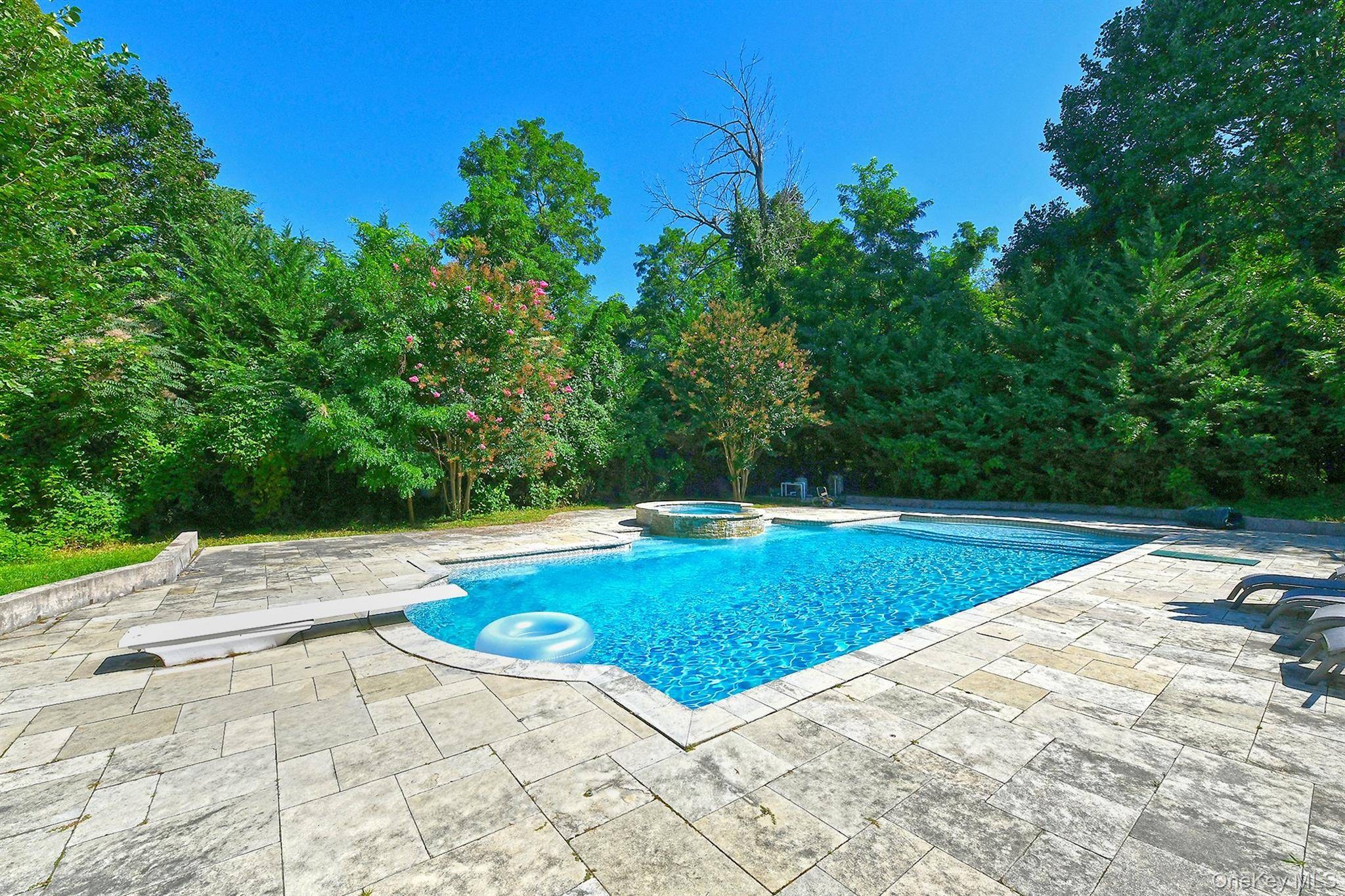 Casa com 6 Quartos à Venda em Cold Spring Harbor - Nova Iorque - EUA - 3