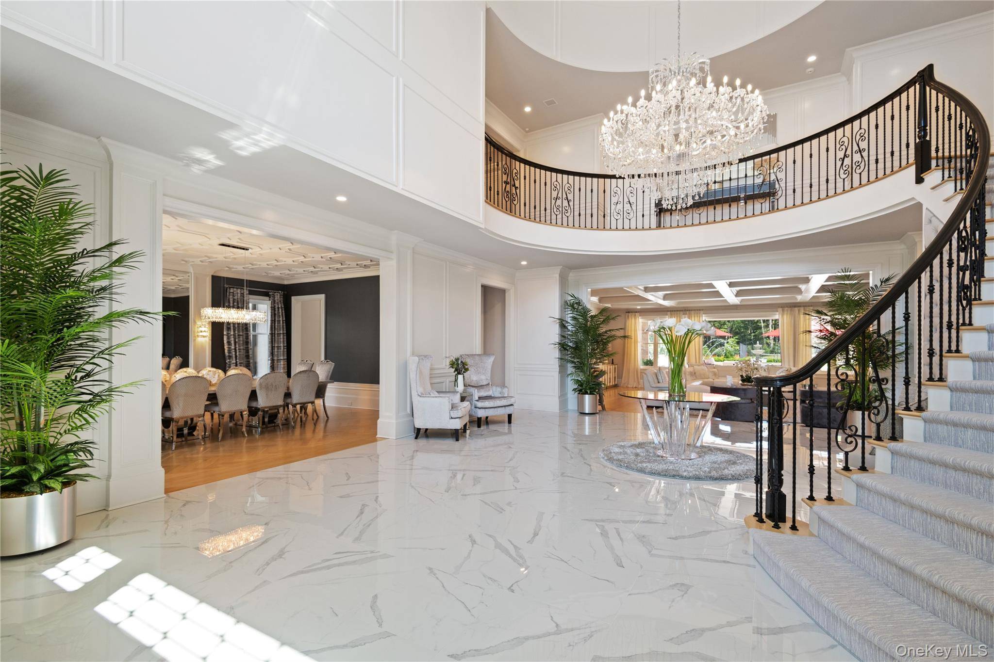 6 Bedroom Home for Sale in Cold Spring Harbor - New York - USA - 3
