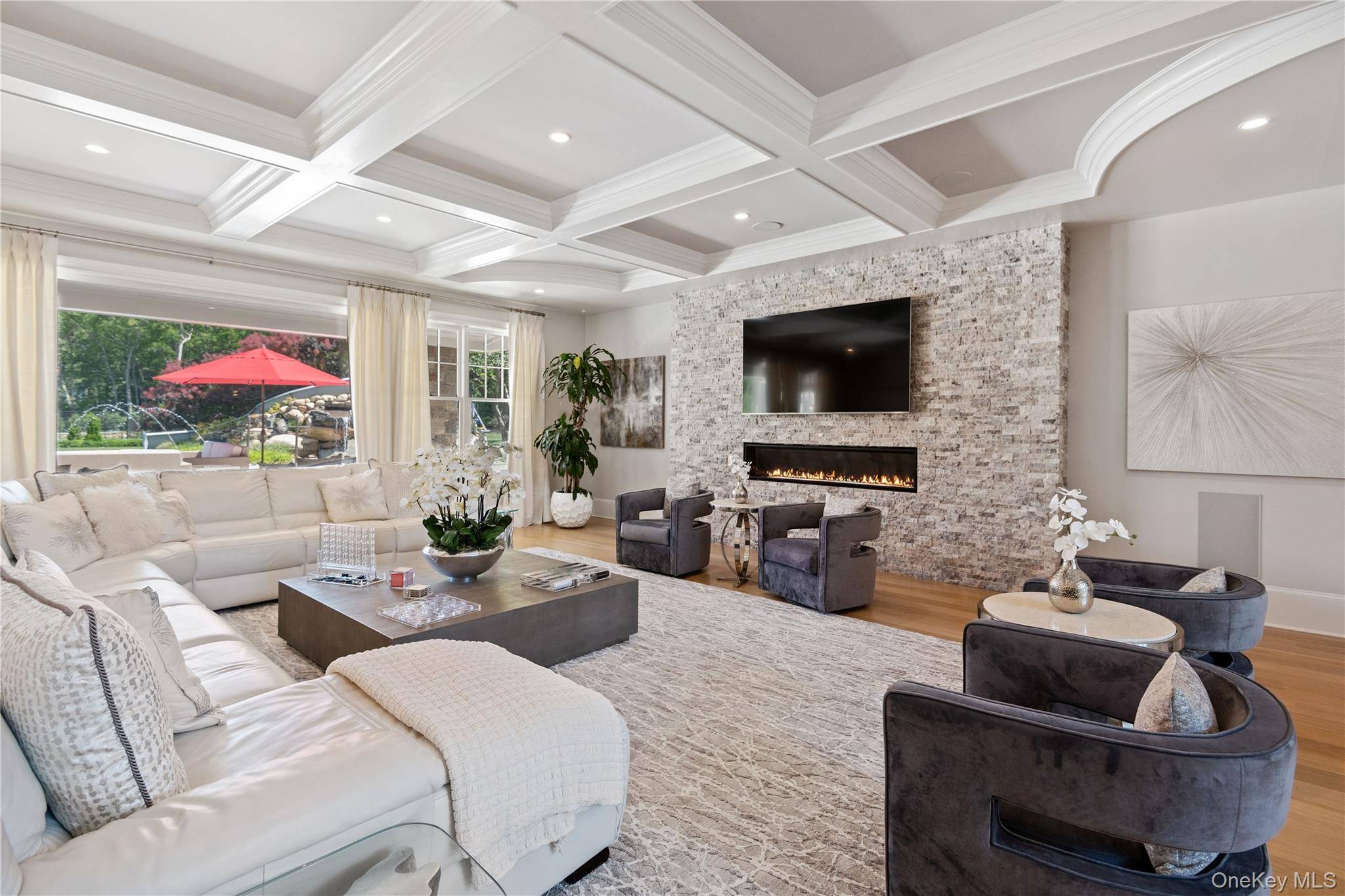 6 Bedroom Home for Sale in Cold Spring Harbor - New York - USA - 6