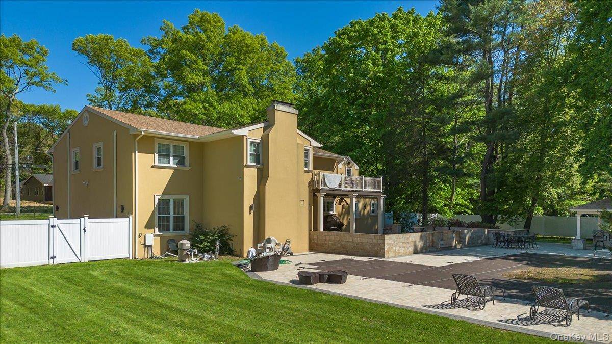 Casa de 6 Dormitorios en Venta en Dix Hills - Nueva York - EE. UU. - 4