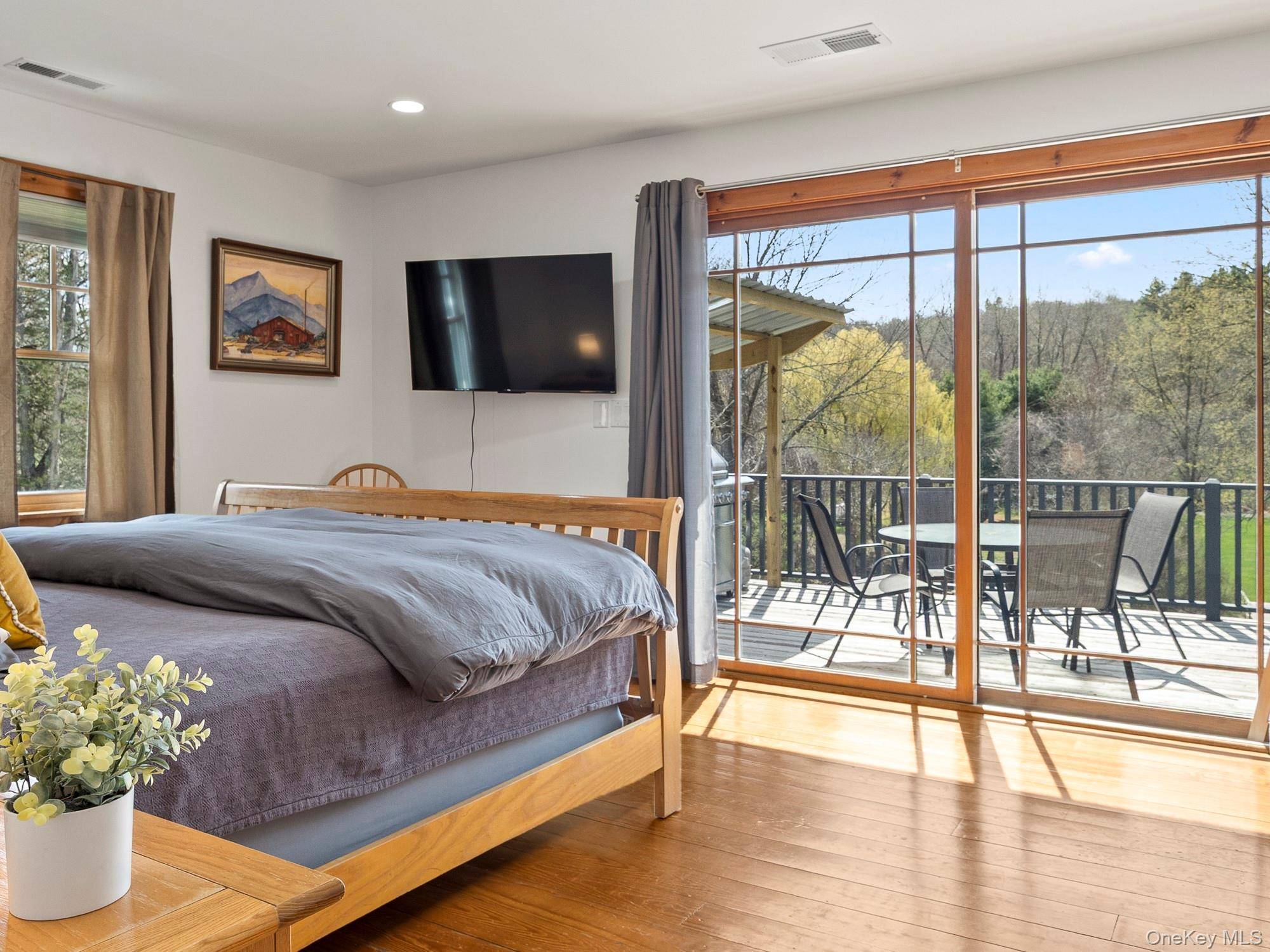 6 Bedroom Home for Sale in Elizaville - New York - USA - 6