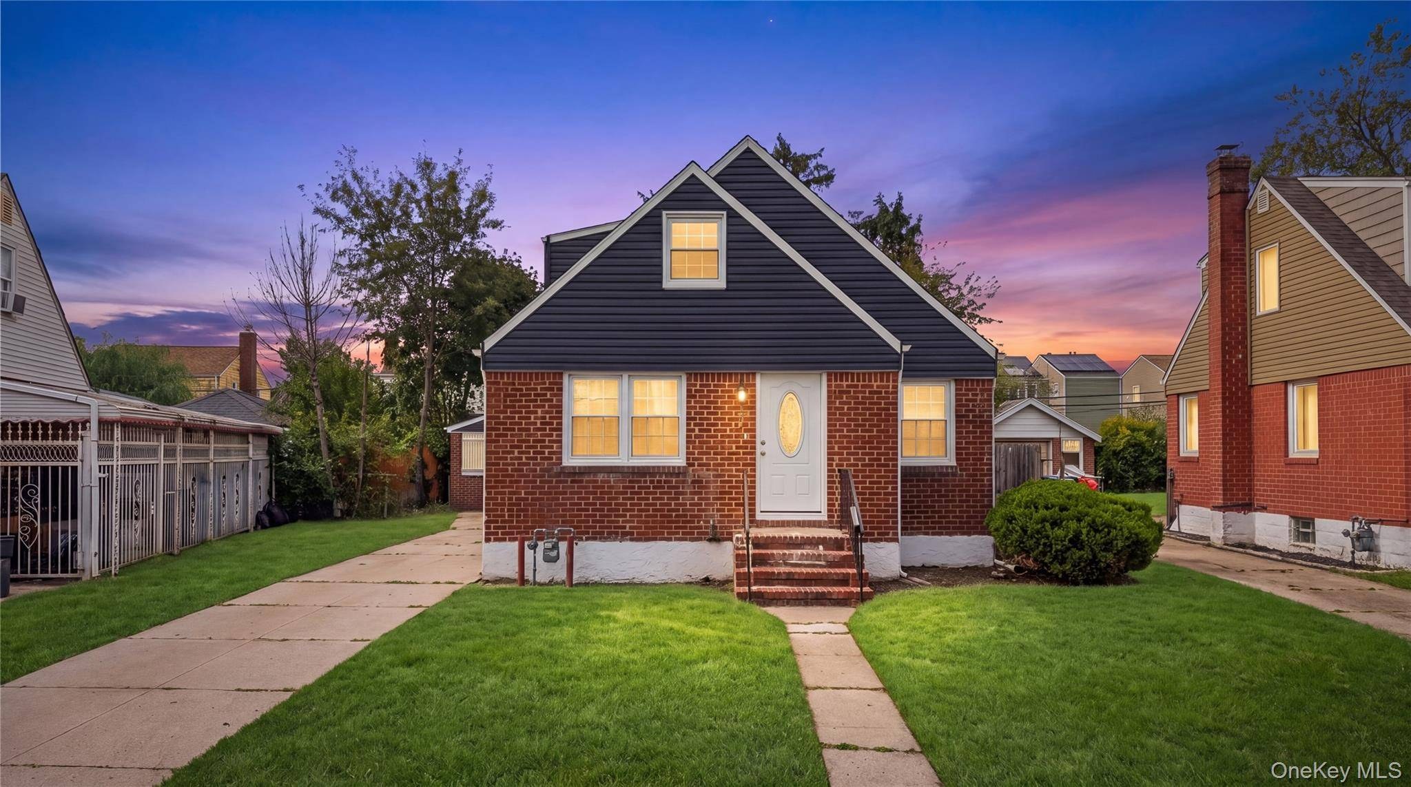 Casa com 6 Quartos à Venda em Elmont - Nova Iorque - EUA - 6
