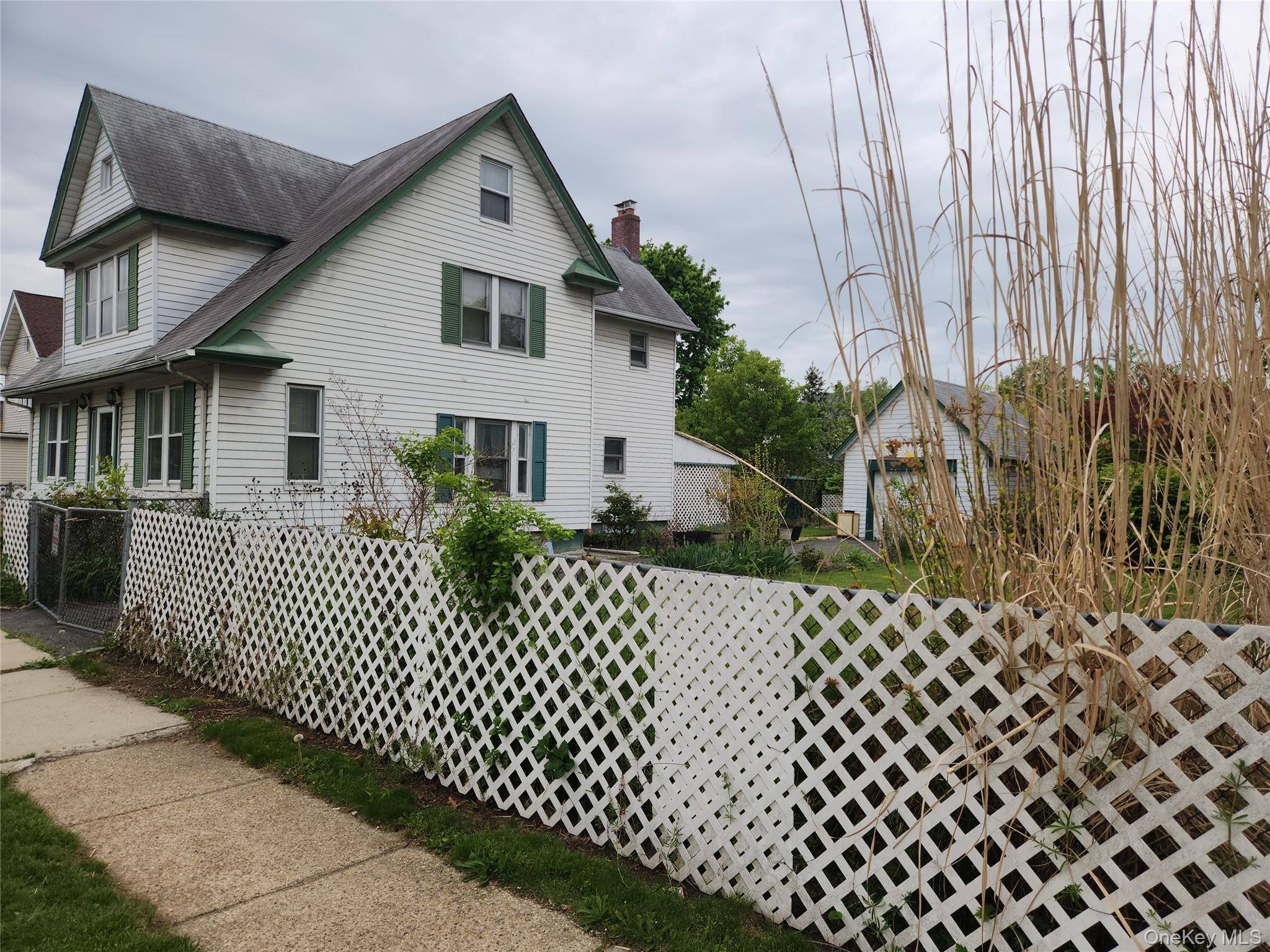 Casa com 6 Quartos à Venda em Hempstead - Nova Iorque - EUA - 3