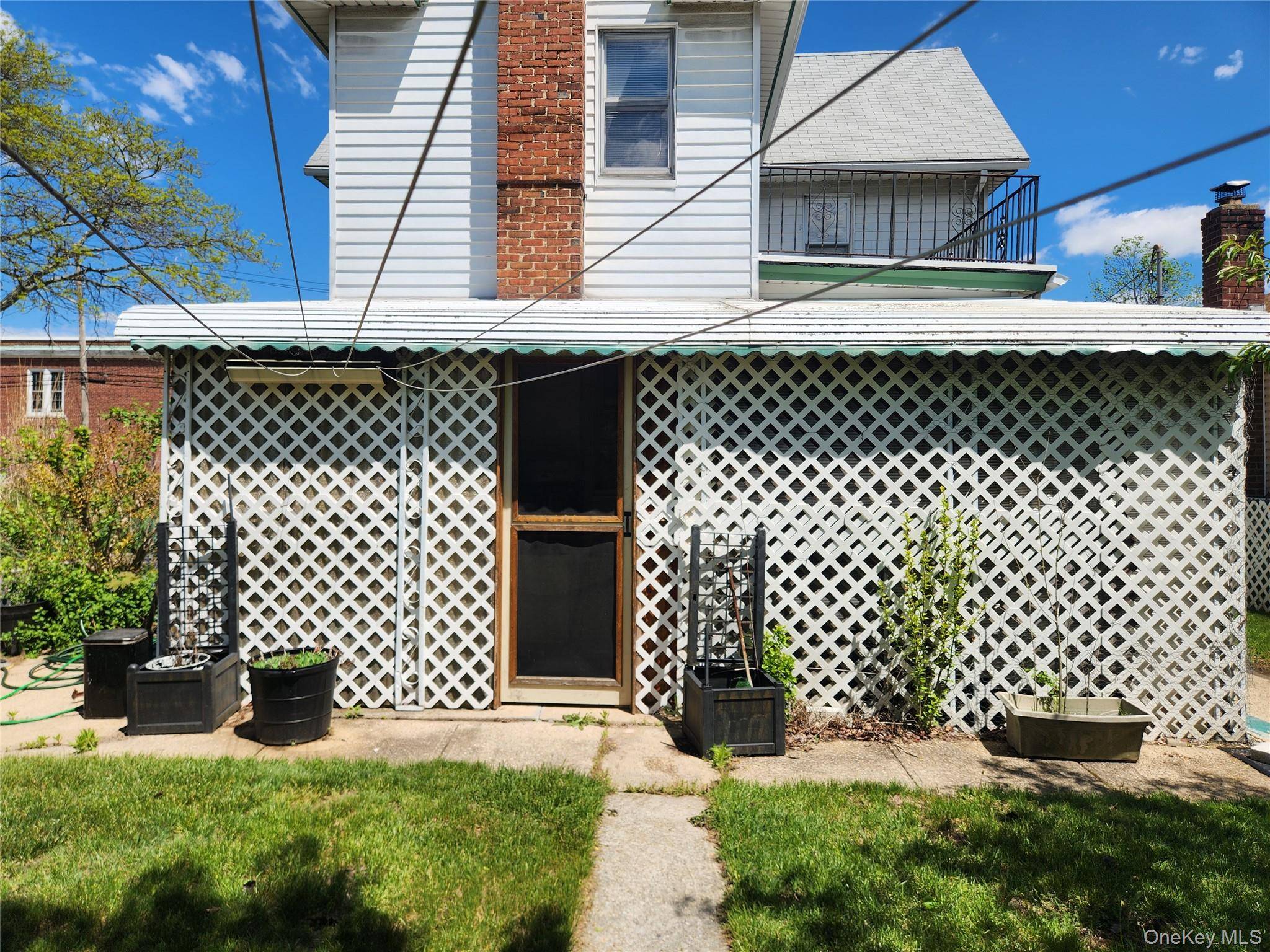 Casa com 6 Quartos à Venda em Hempstead - Nova Iorque - EUA - 6