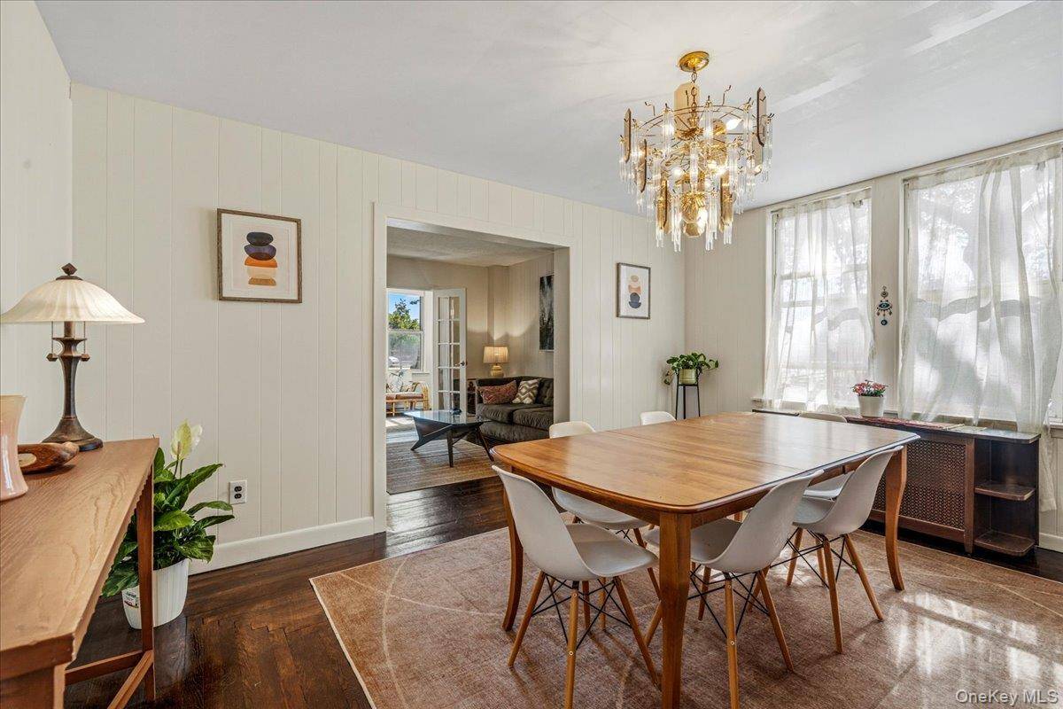 Casa com 6 Quartos à Venda em Jackson Heights - Nova Iorque - EUA - 6