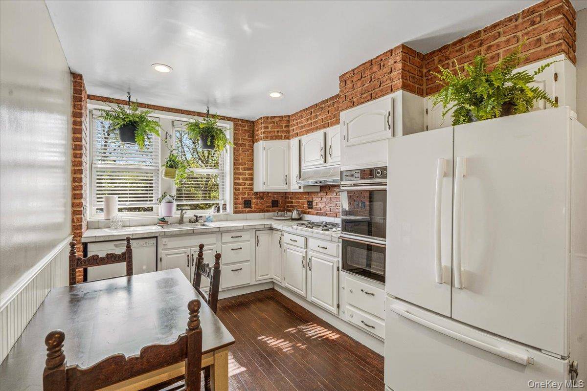 Casa com 6 Quartos à Venda em Jackson Heights - Nova Iorque - EUA - 7