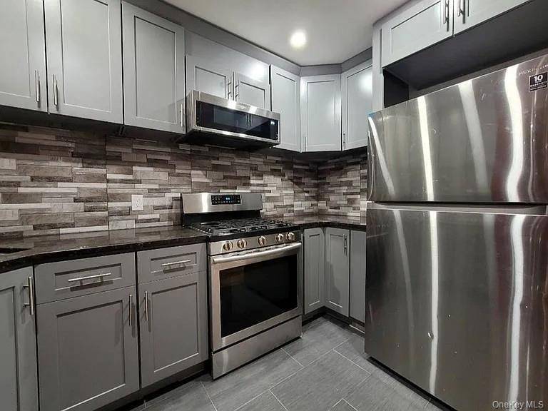Casa de 6 Dormitorios en Venta en Jamaica North - Nueva York - EE. UU. - 4