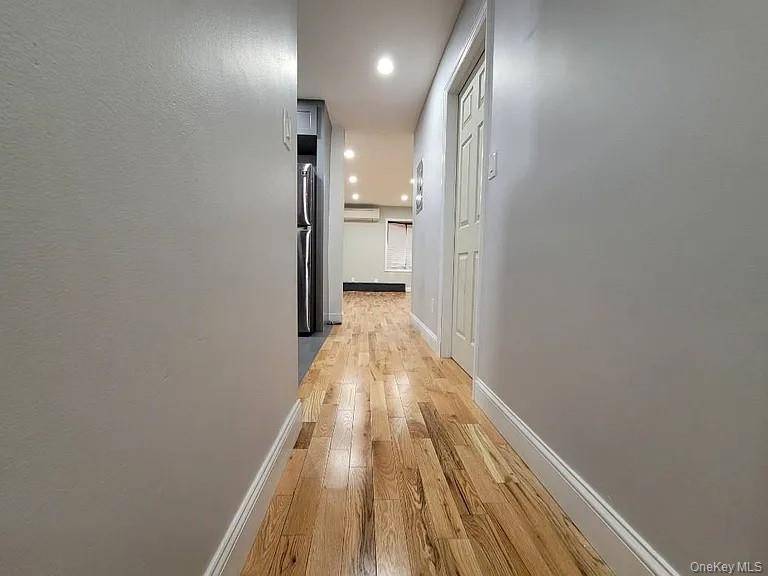 Casa de 6 Dormitorios en Venta en Jamaica North - Nueva York - EE. UU. - 7