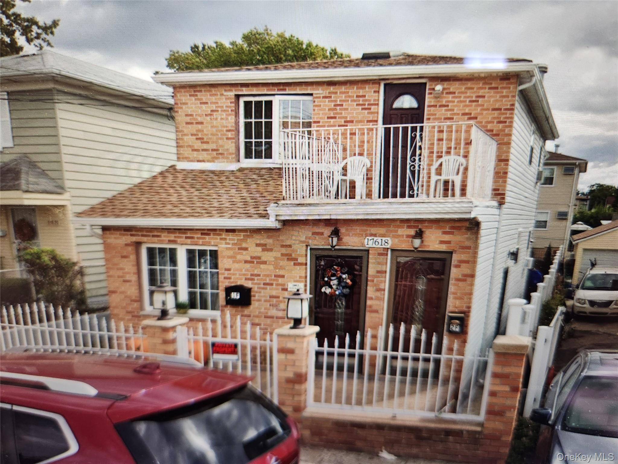 Casa com 6 Quartos à Venda em Jamaica - Nova Iorque - EUA - 1