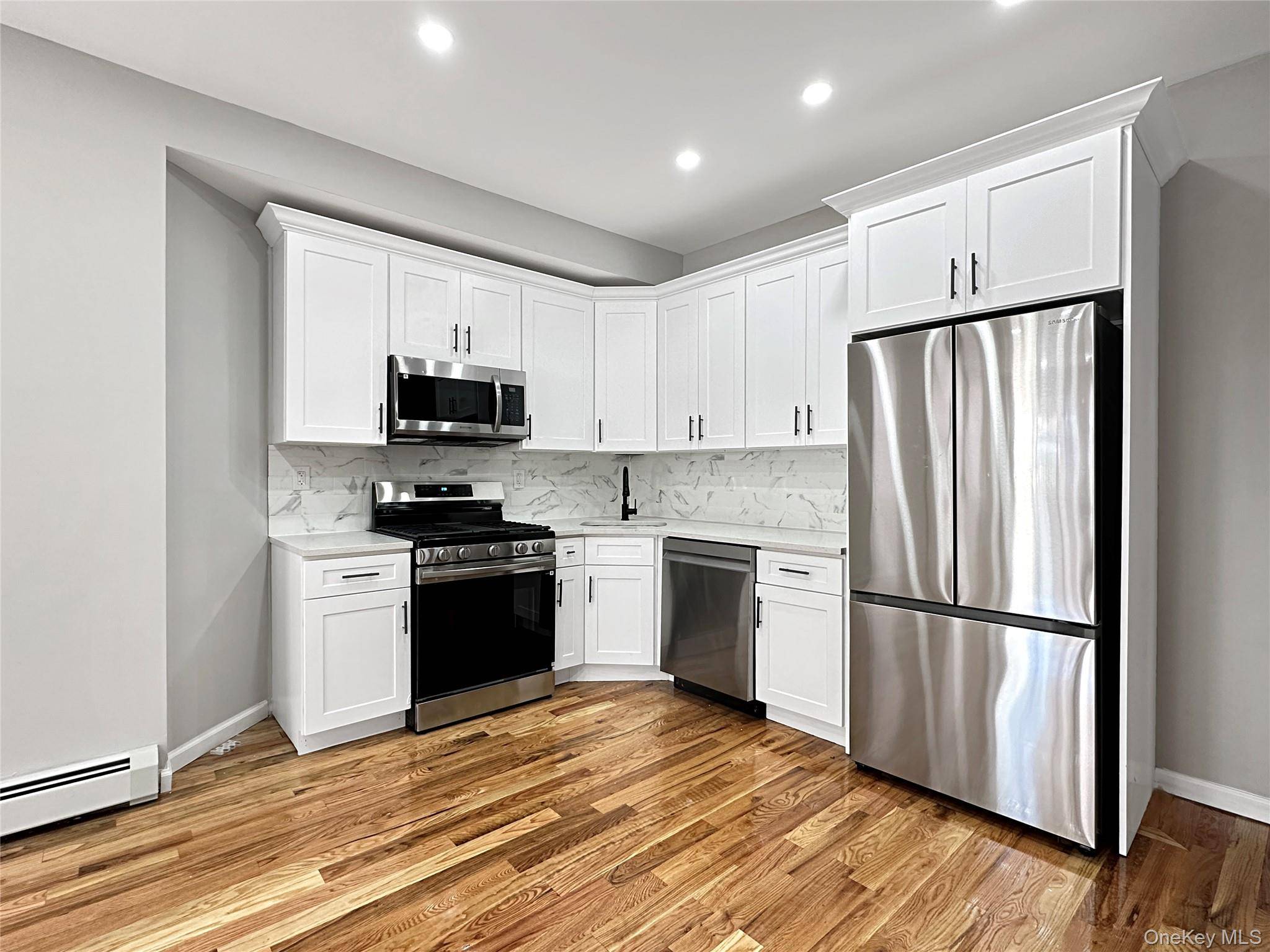 6 Bedroom Home for Sale in Jamaica - New York - USA - 5