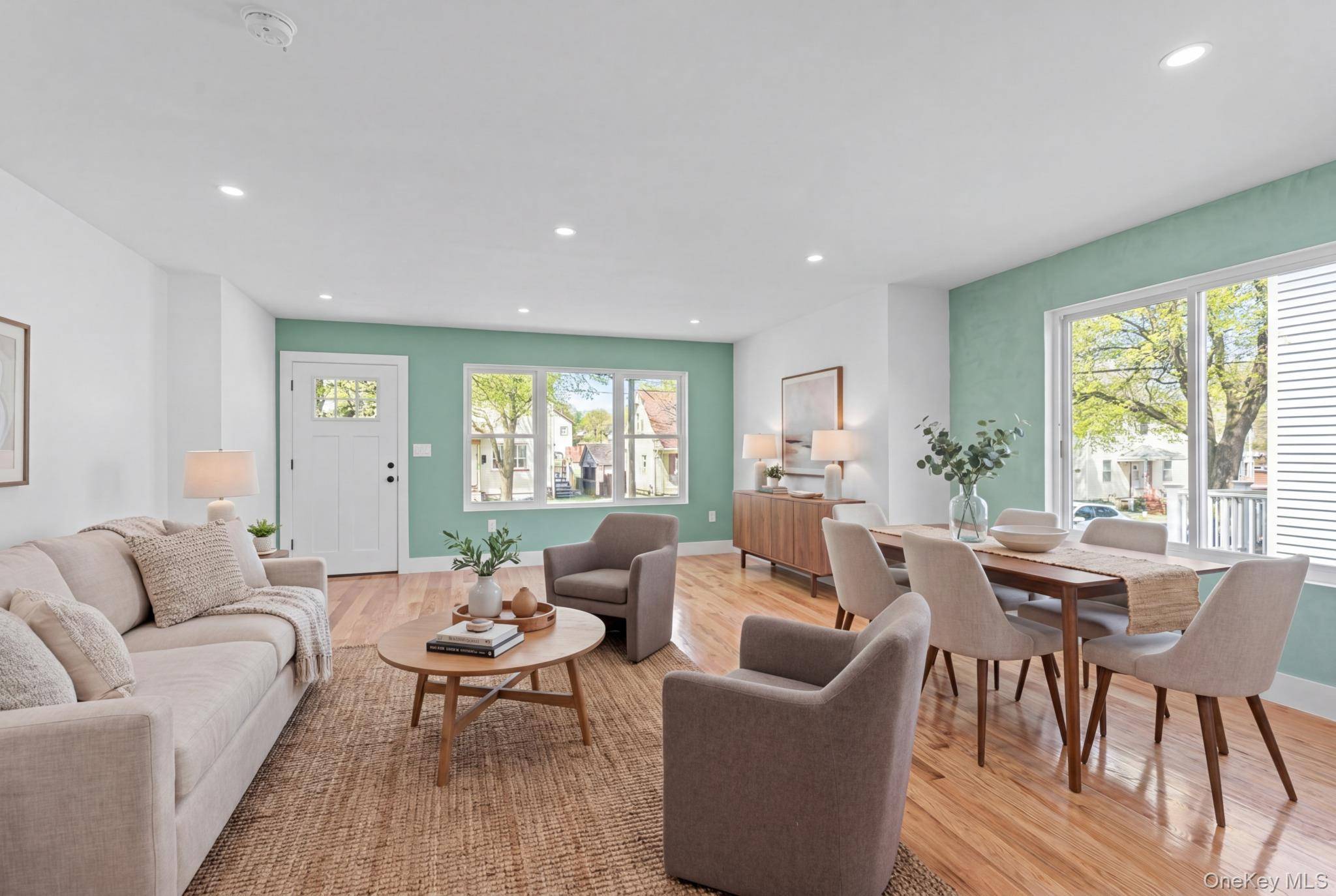 6 Bedroom Home for Sale in Jamaica - New York - USA - 2
