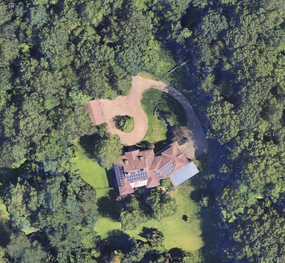 Casa de 6 Dormitorios en Venta en Laurel Hollow - Nueva York - EE. UU. - 3