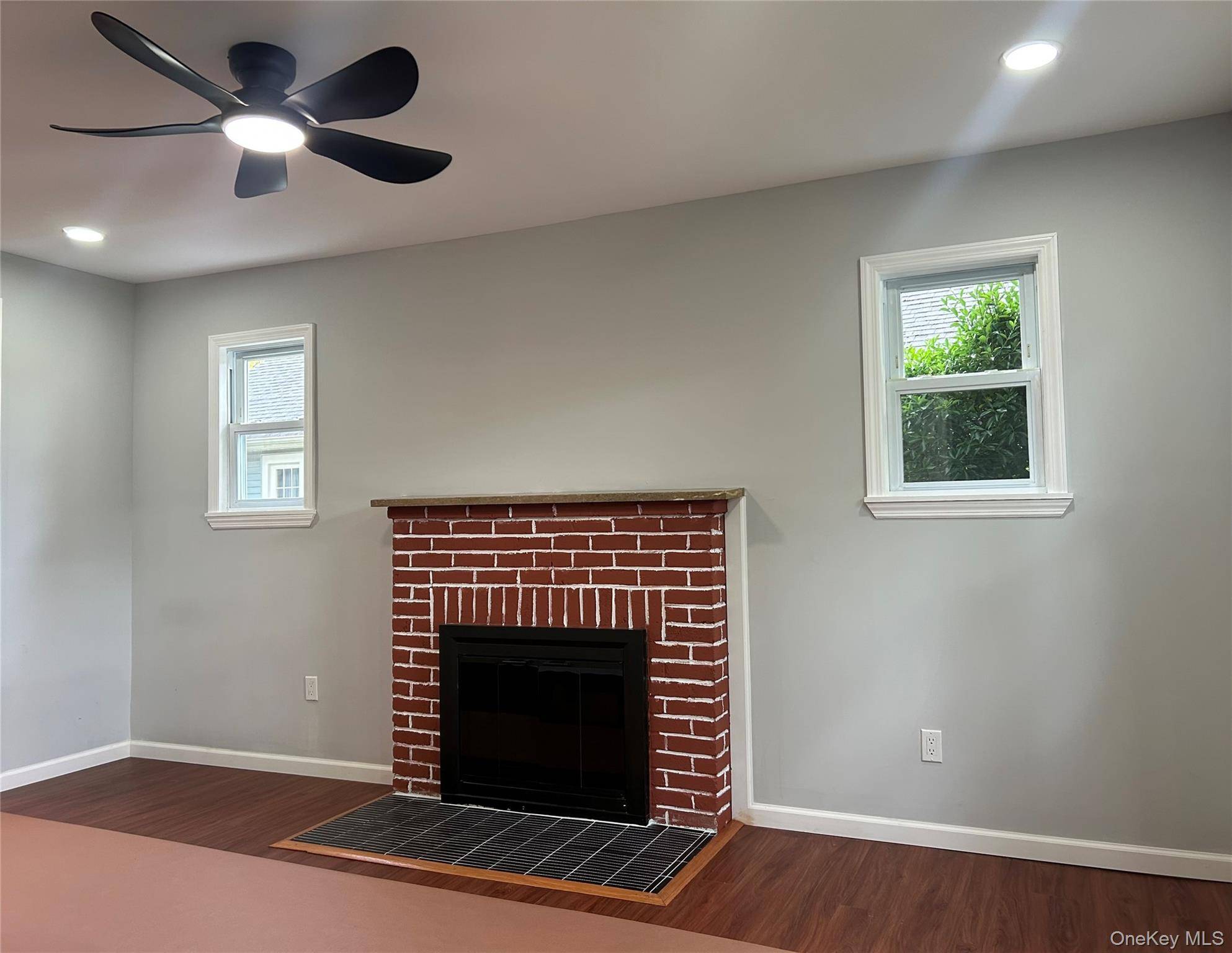 Casa de 6 Dormitorios en Venta en Lynbrook - Nueva York - EE. UU. - 3