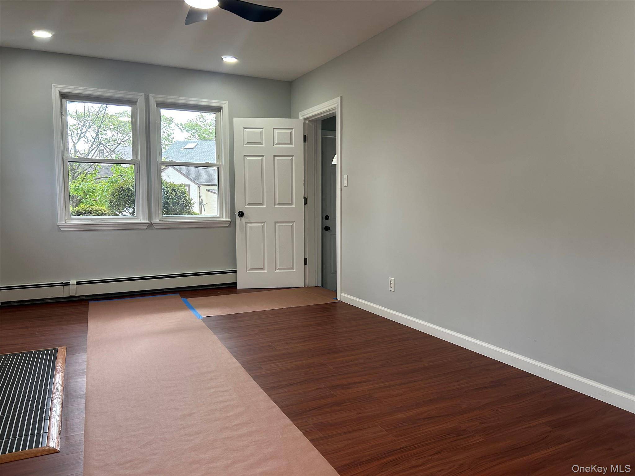 Casa de 6 Dormitorios en Venta en Lynbrook - Nueva York - EE. UU. - 4