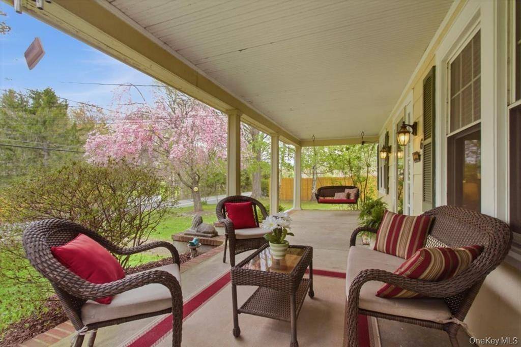 Casa com 6 Quartos à Venda em Mahopac - Nova Iorque - EUA - 3