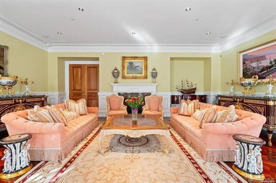 Casa de 6 Dormitorios en Venta en Matinecock - NY - EE. UU. - 6