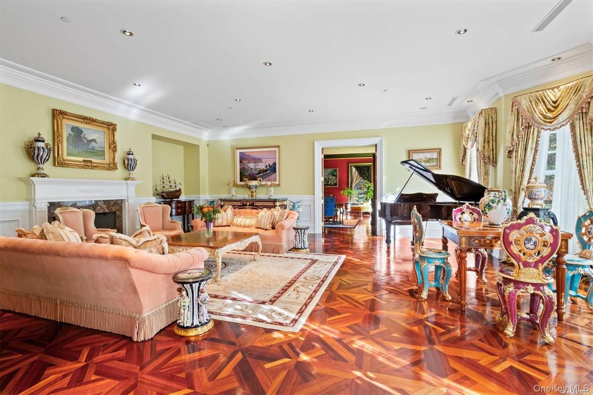 Casa de 6 Dormitorios en Venta en Matinecock - NY - EE. UU. - 7