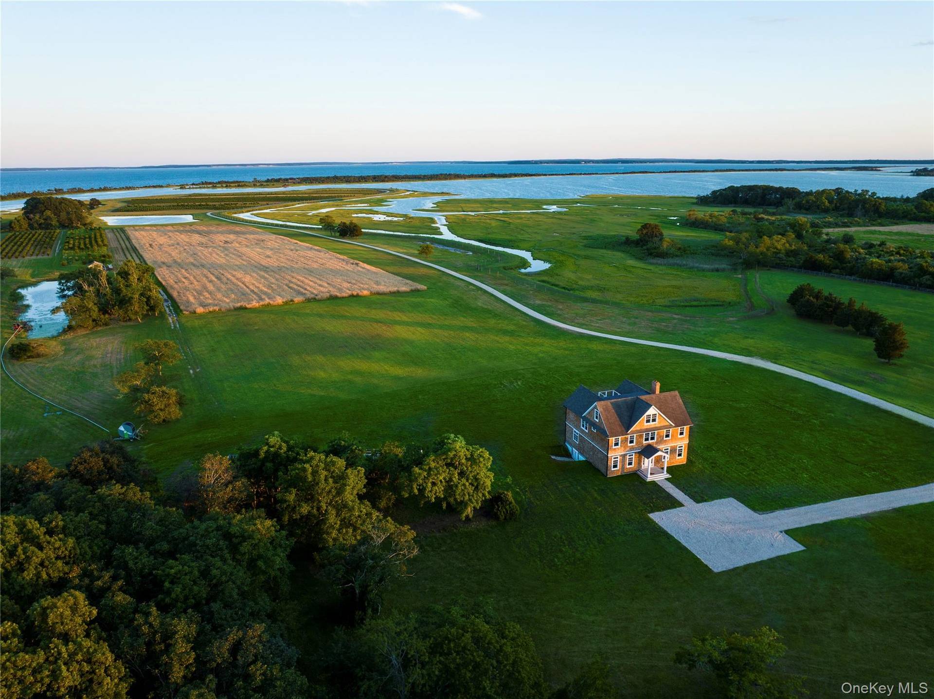 Casa de 6 Dormitorios en Venta en Orient, NY, EE. UU. - 6