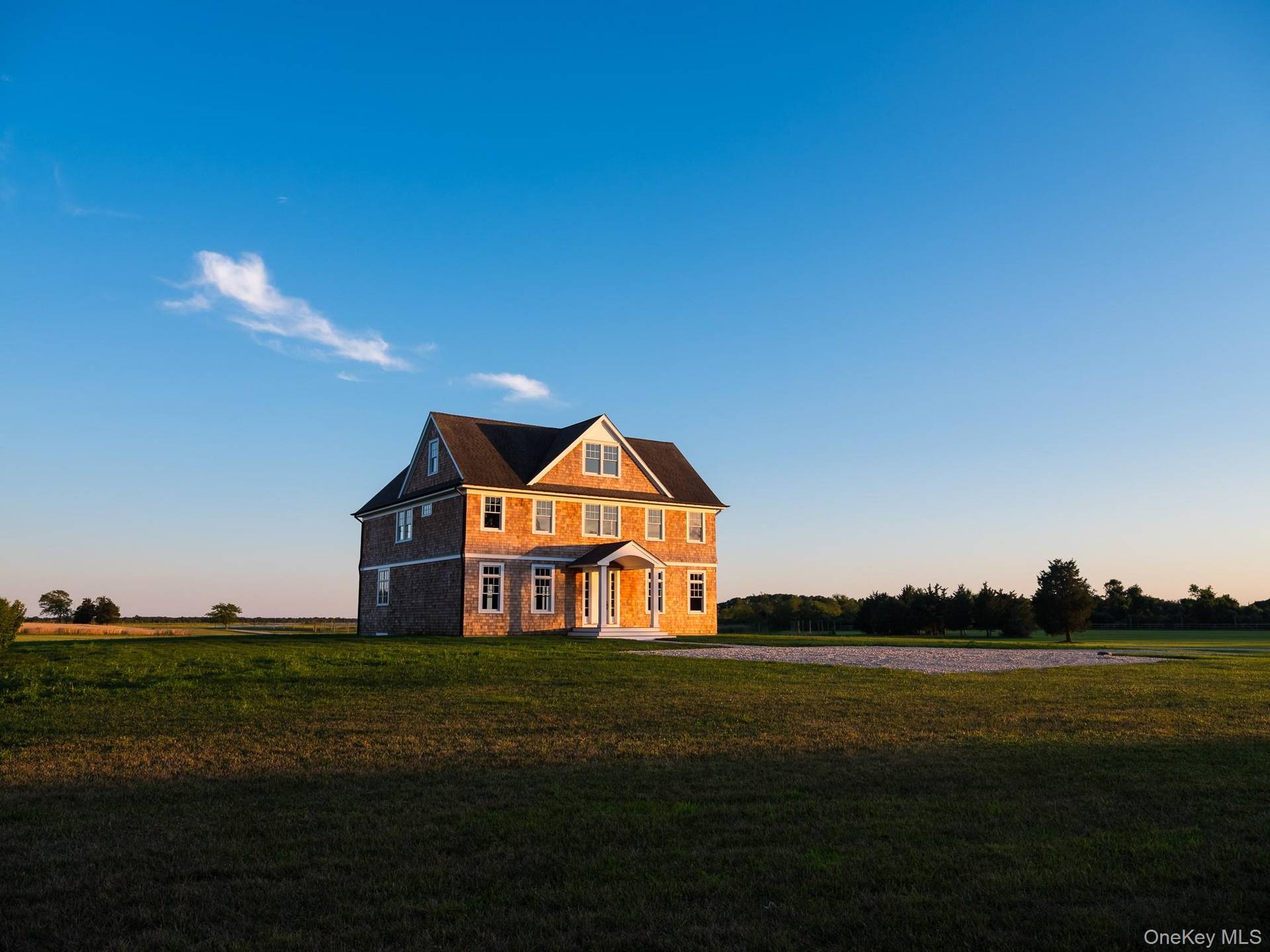 Casa de 6 Dormitorios en Venta en Orient, NY, EE. UU. - 2