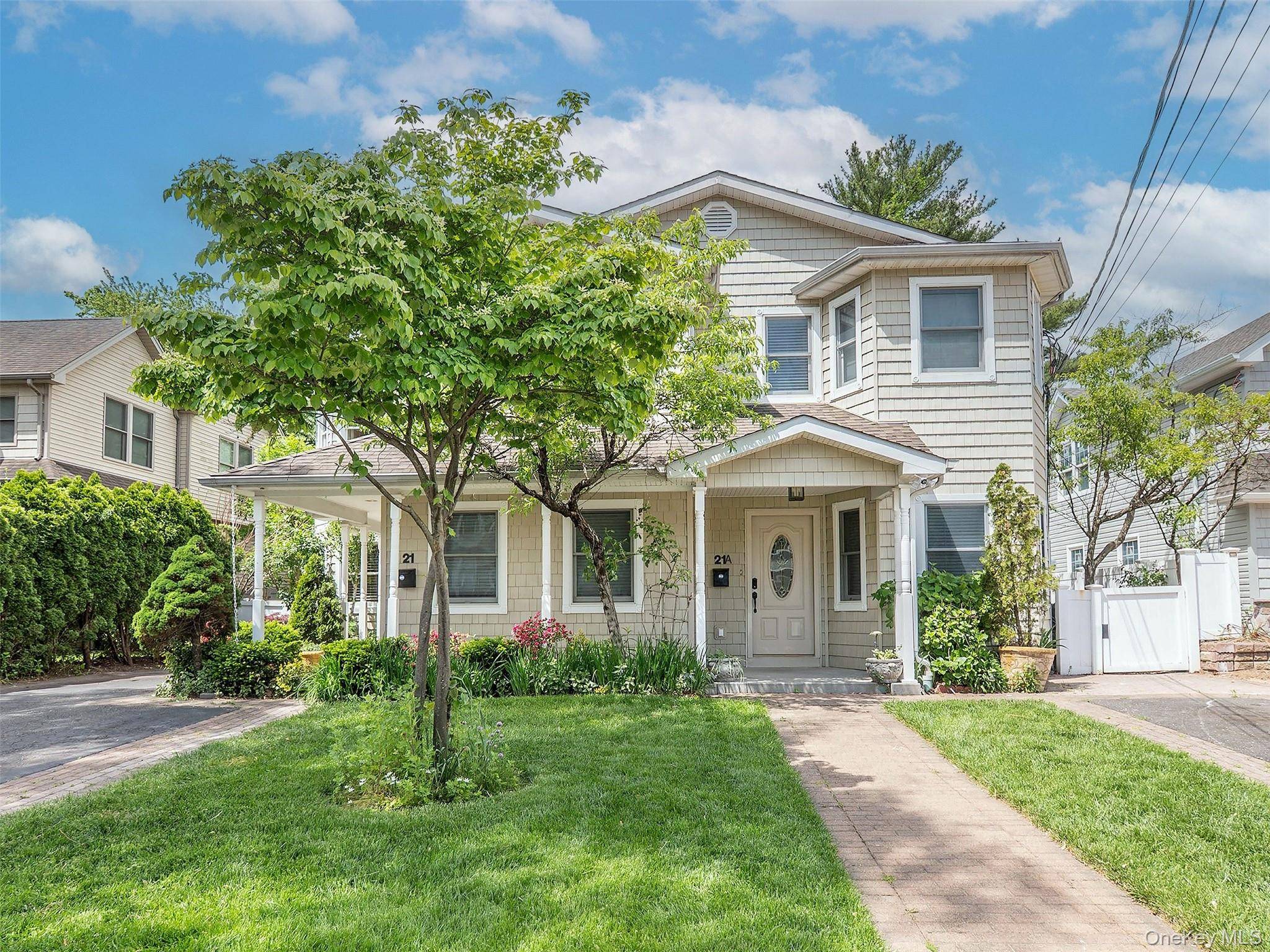 Casa de 6 Dormitorios en Venta en Port Washington - Nueva York - EE. UU. - 2