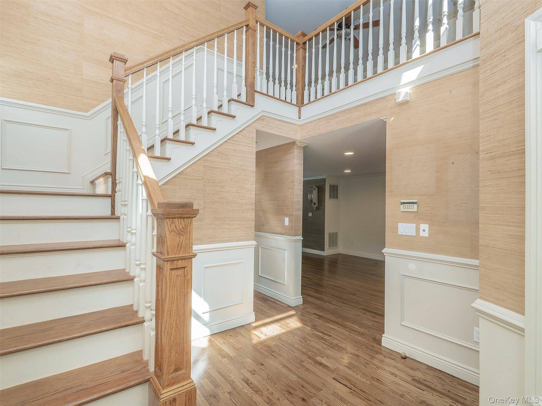 Casa de 6 Dormitorios en Venta en Port Washington - Nueva York - EE. UU. - 3