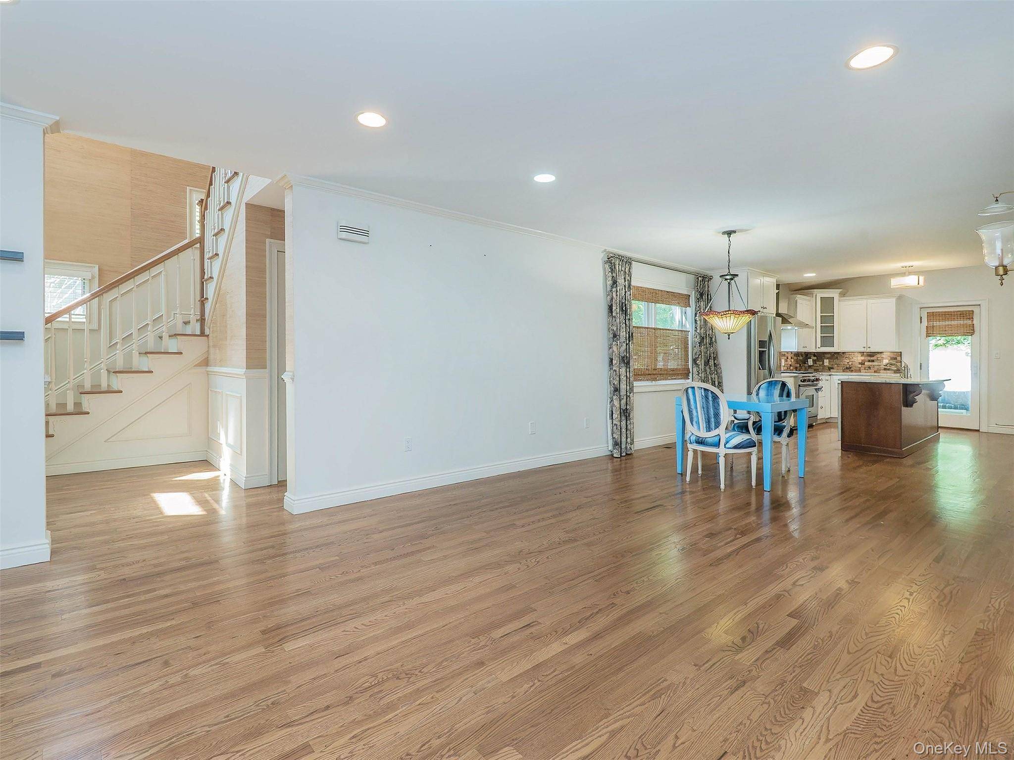 Casa de 6 Dormitorios en Venta en Port Washington - Nueva York - EE. UU. - 5