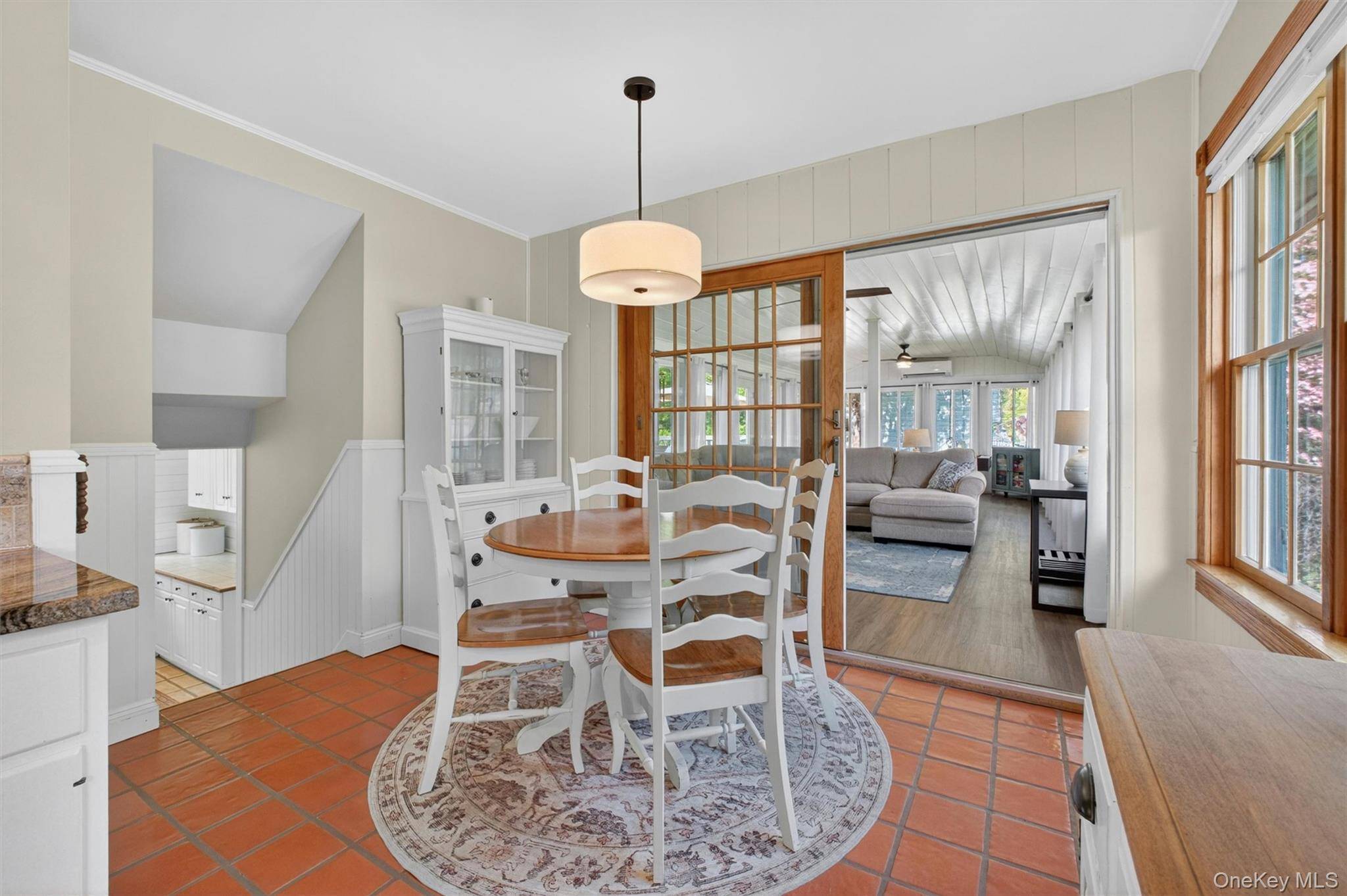 Casa com 6 Quartos à Venda em Poughkeepsie - Nova Iorque - EUA - 8