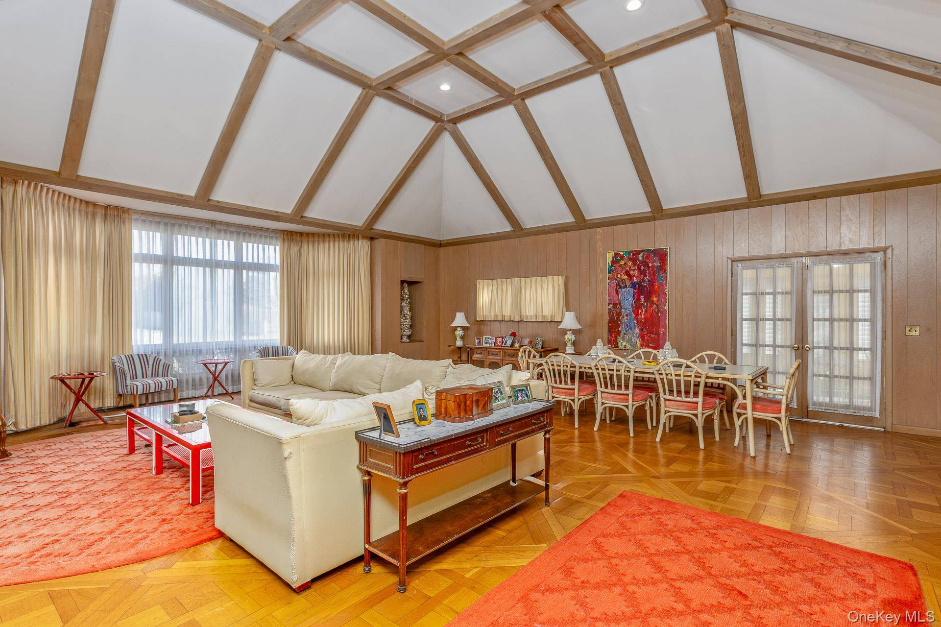 Casa de 6 Dormitorios en Venta en Remsenburg - Nueva York - EE. UU. - 3