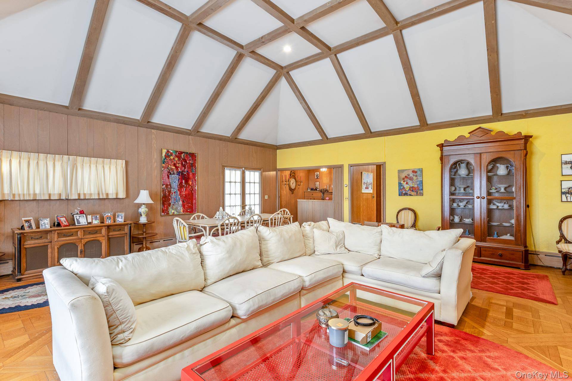 Casa de 6 Dormitorios en Venta en Remsenburg - Nueva York - EE. UU. - 4